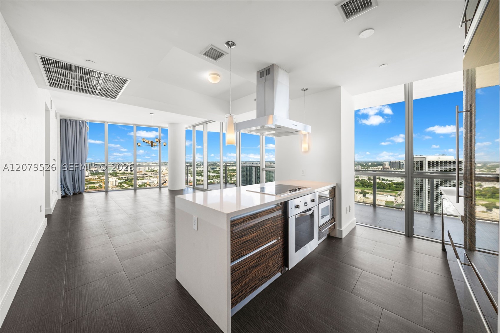 1100 Biscayne Blvd #3805