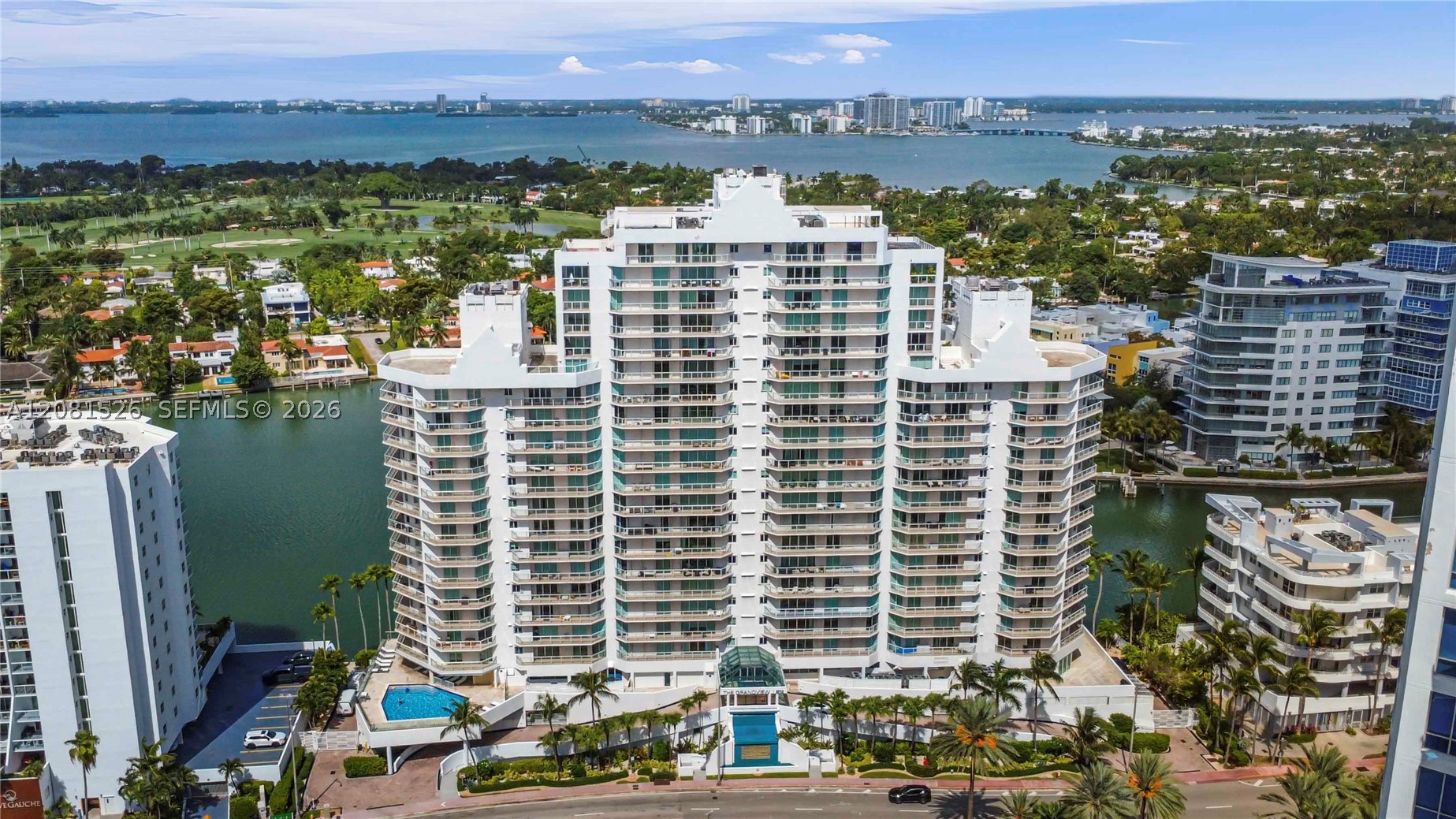 5900 Collins Ave #2304