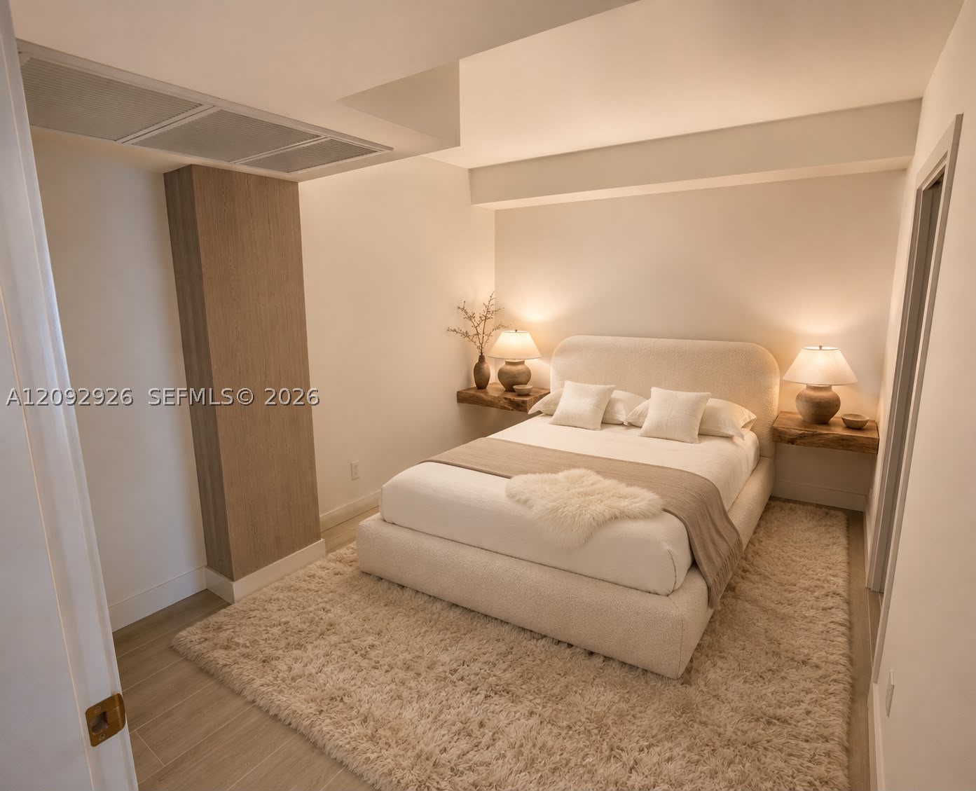 2301 Collins Ave #1019 Miami Beach, FL 33139