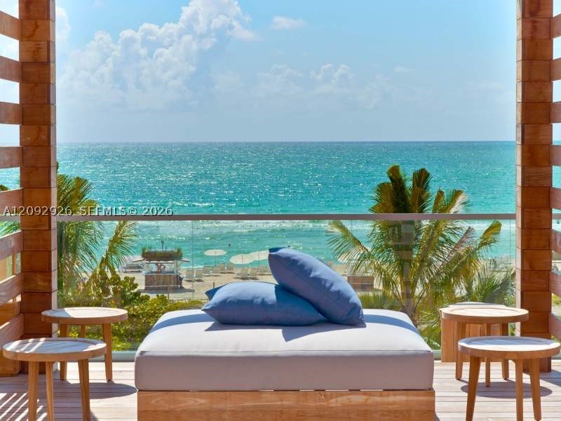 2301 Collins Ave #1019 Miami Beach, FL 33139