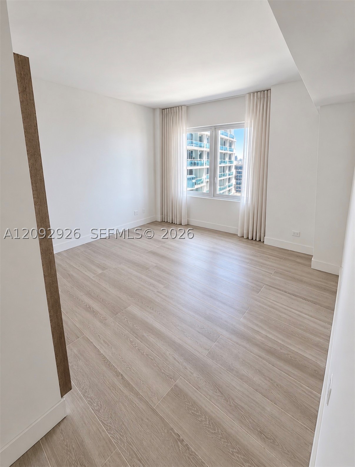 2301 Collins Ave #1019 Miami Beach, FL 33139