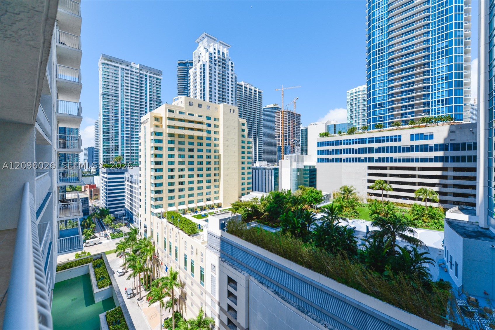 image The Club at Brickell Bay14