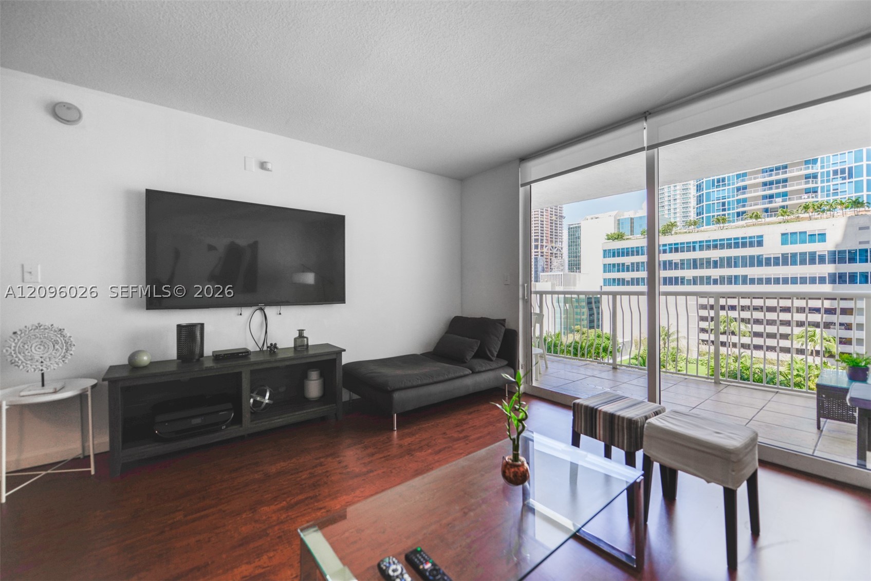 image The Club at Brickell Bay6