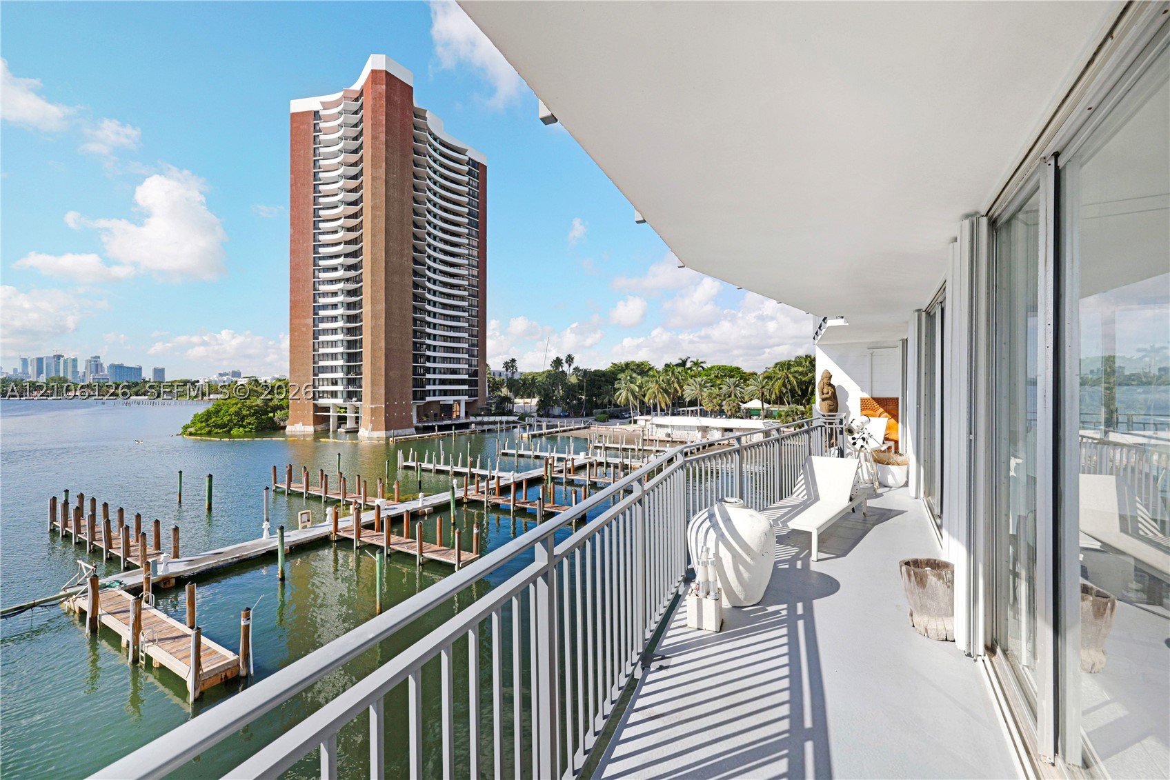 770 NE 69th St #4I Miami, FL 33138