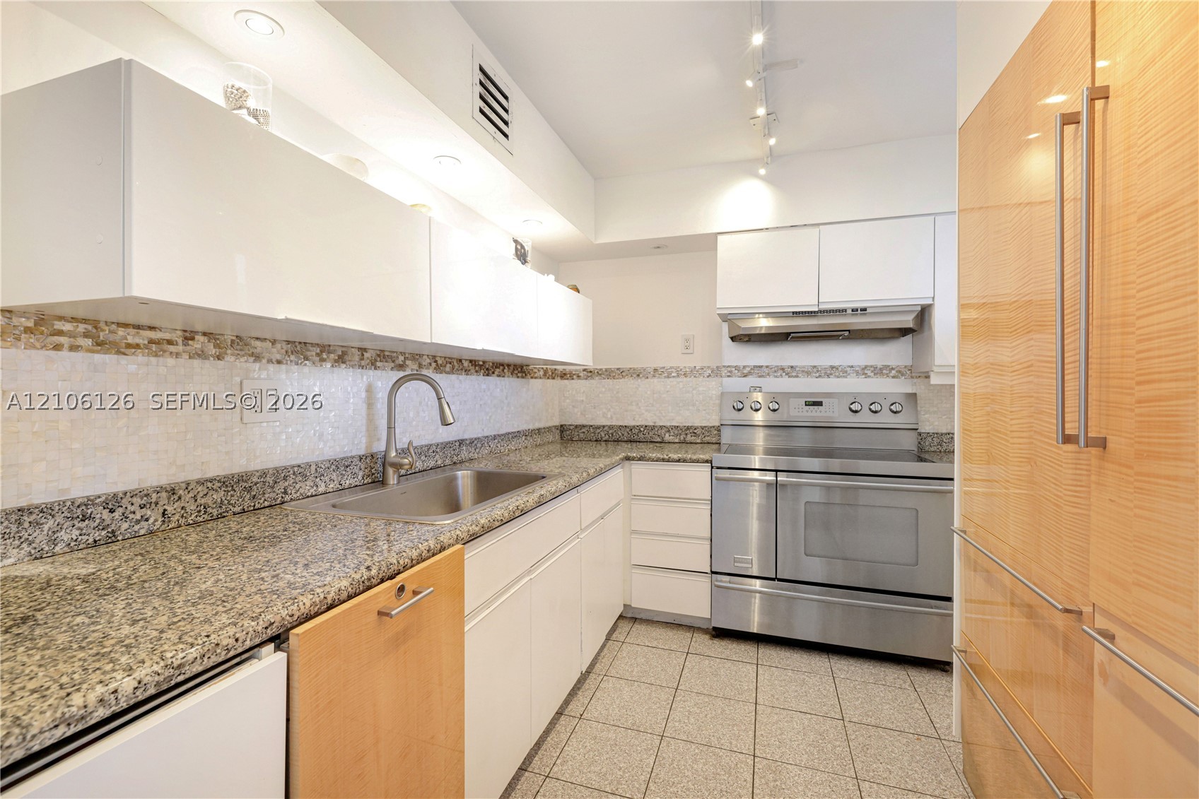 770 NE 69th St #4I Miami, FL 33138