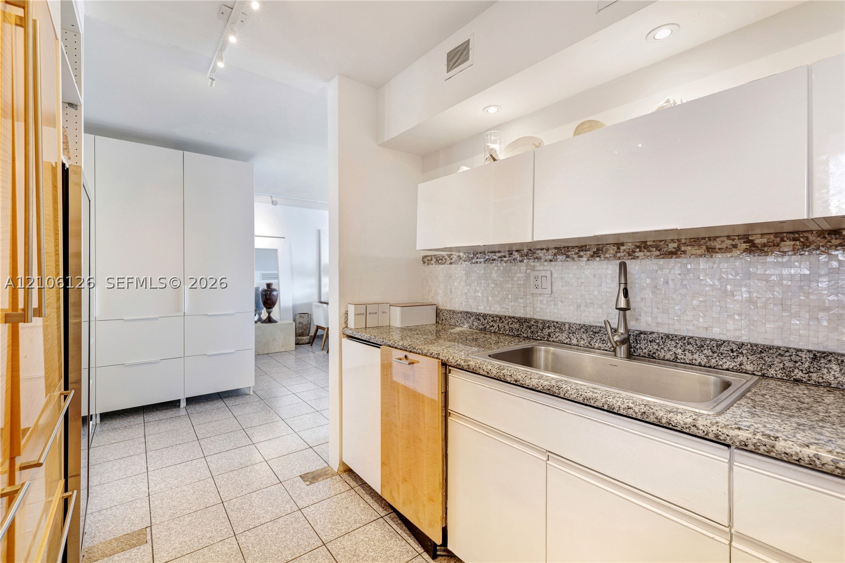 770 NE 69th St #4I Miami, FL 33138