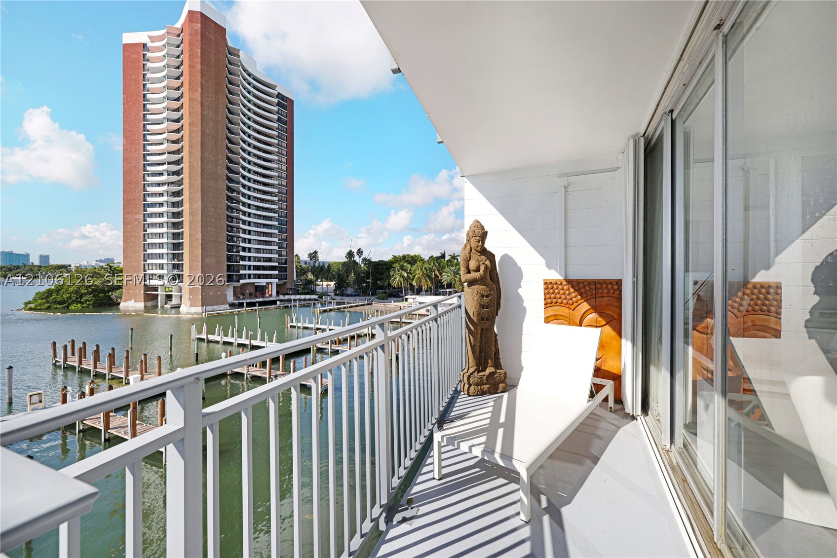 770 NE 69th St #4I Miami, FL 33138