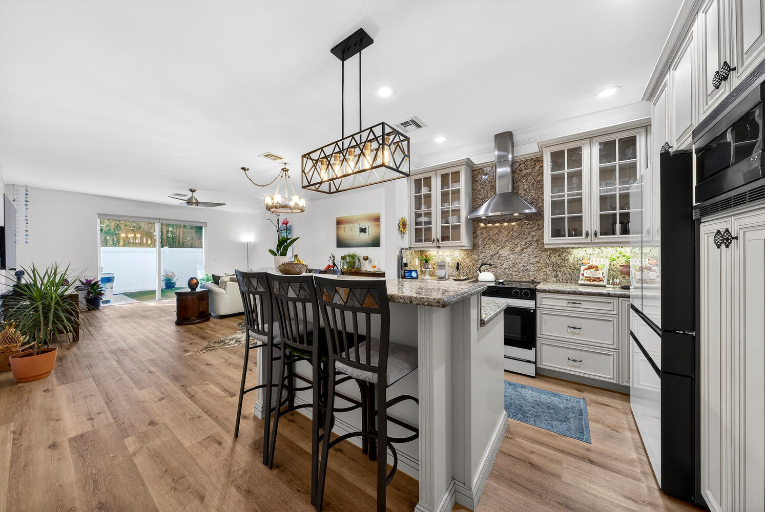 1942 NE 32nd Lighthouse Point, FL 33064