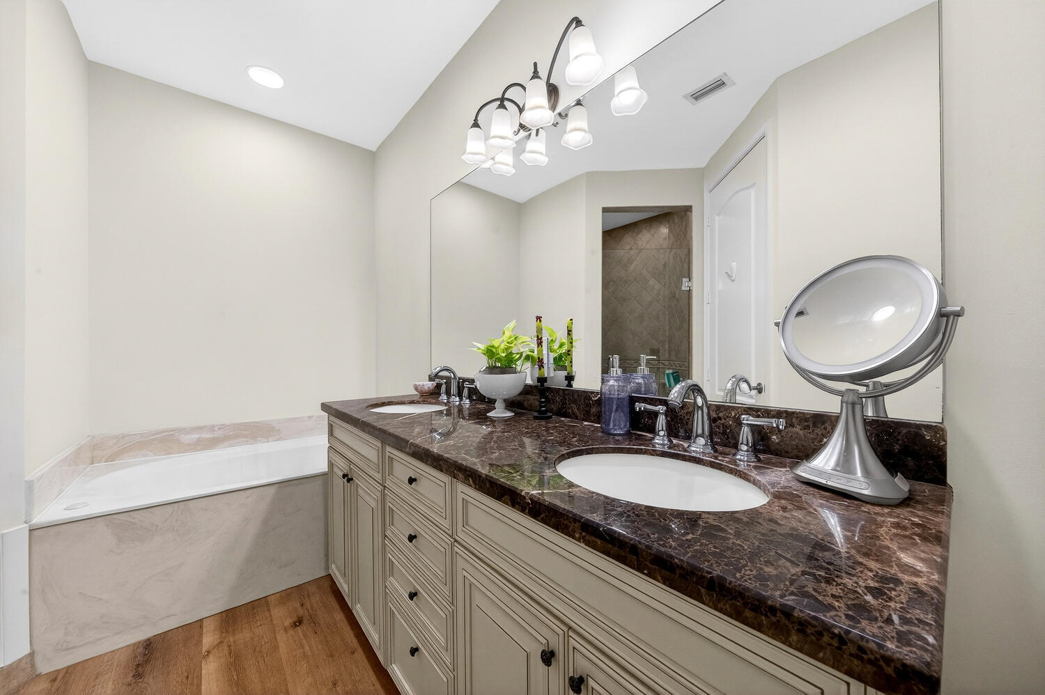 1942 NE 32nd Lighthouse Point, FL 33064