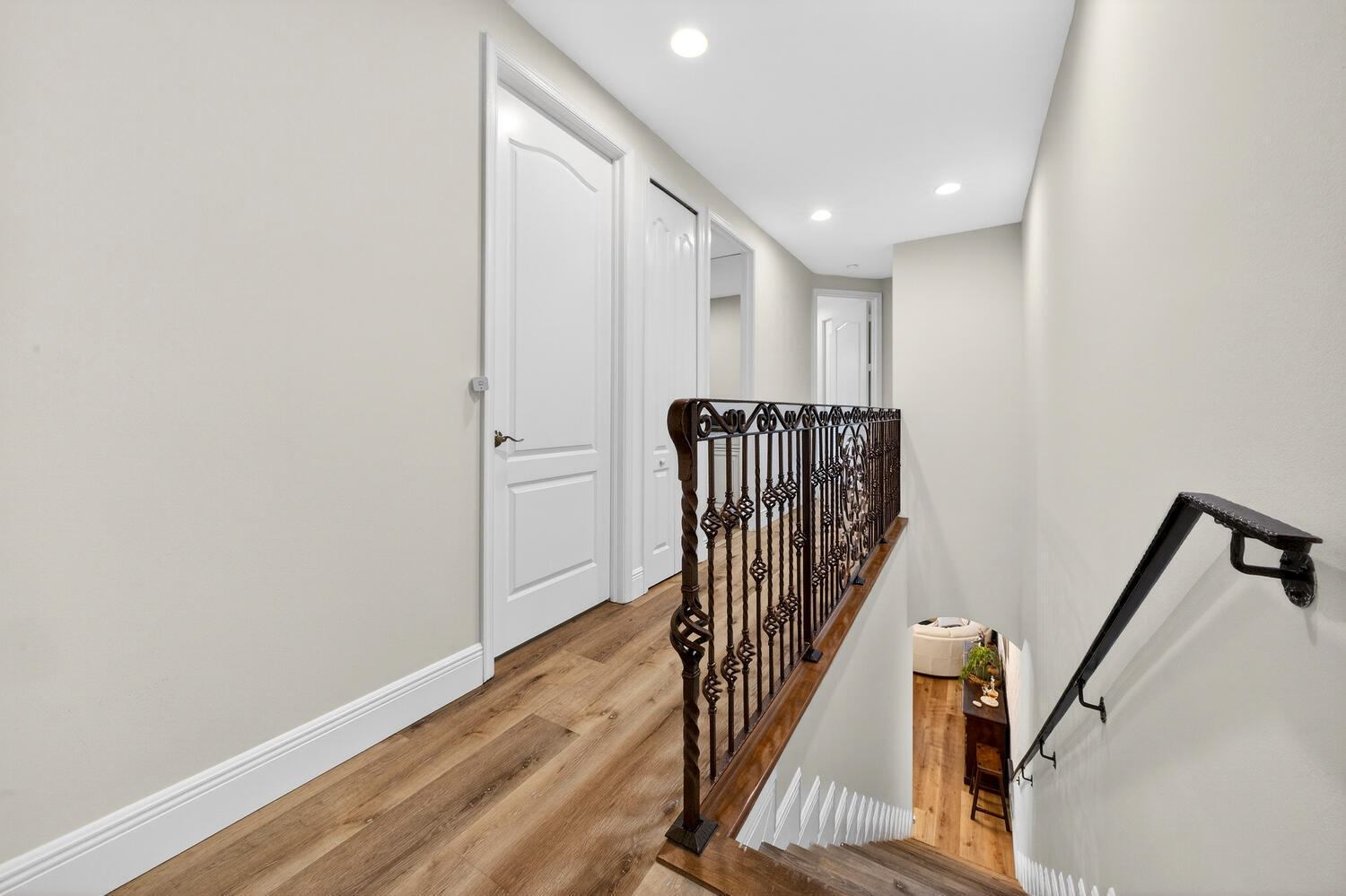 1942 NE 32nd Lighthouse Point, FL 33064