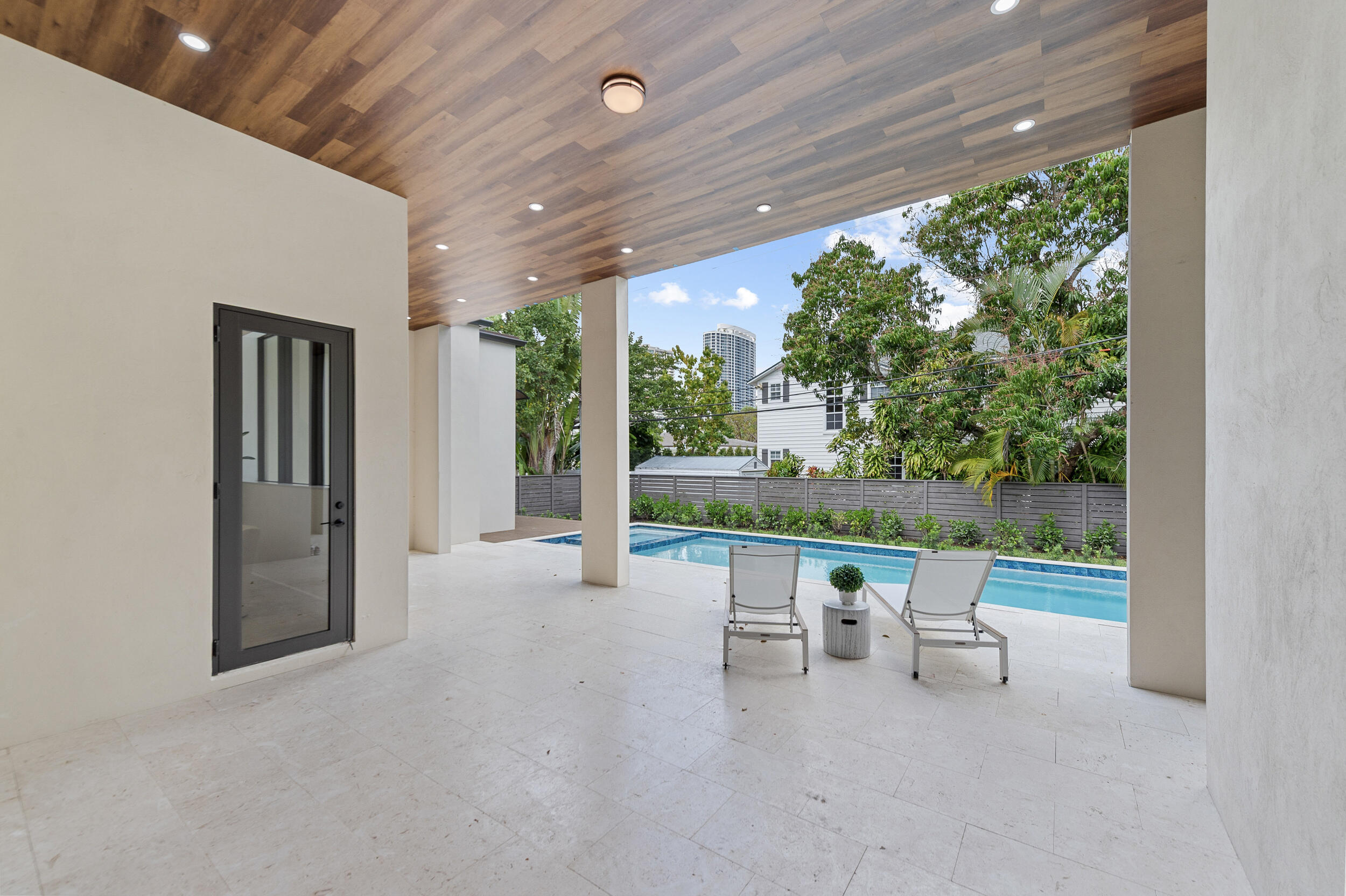 801 SE 6th Fort Lauderdale, FL 33301