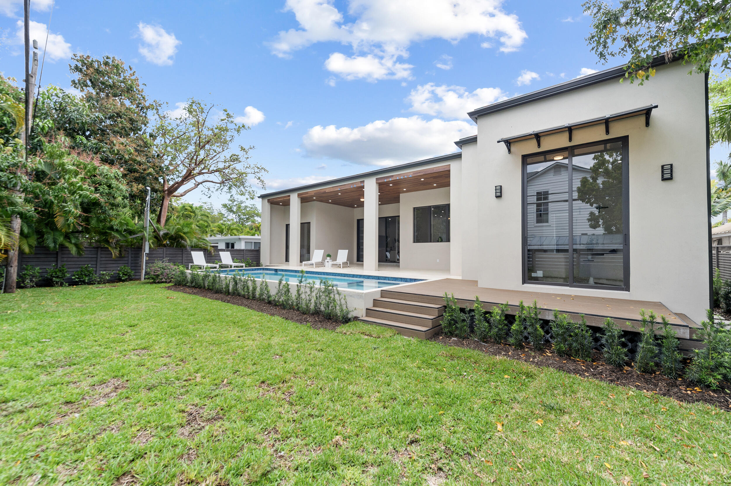 801 SE 6th Fort Lauderdale, FL 33301