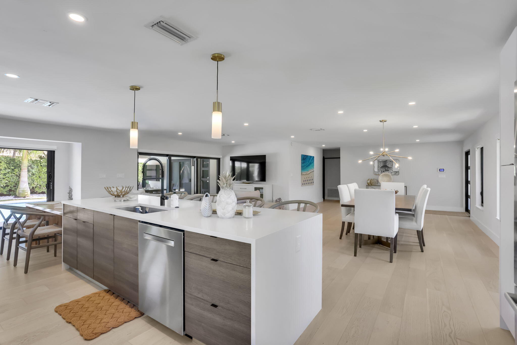 2520 SW 5th Boynton Beach, FL 33435