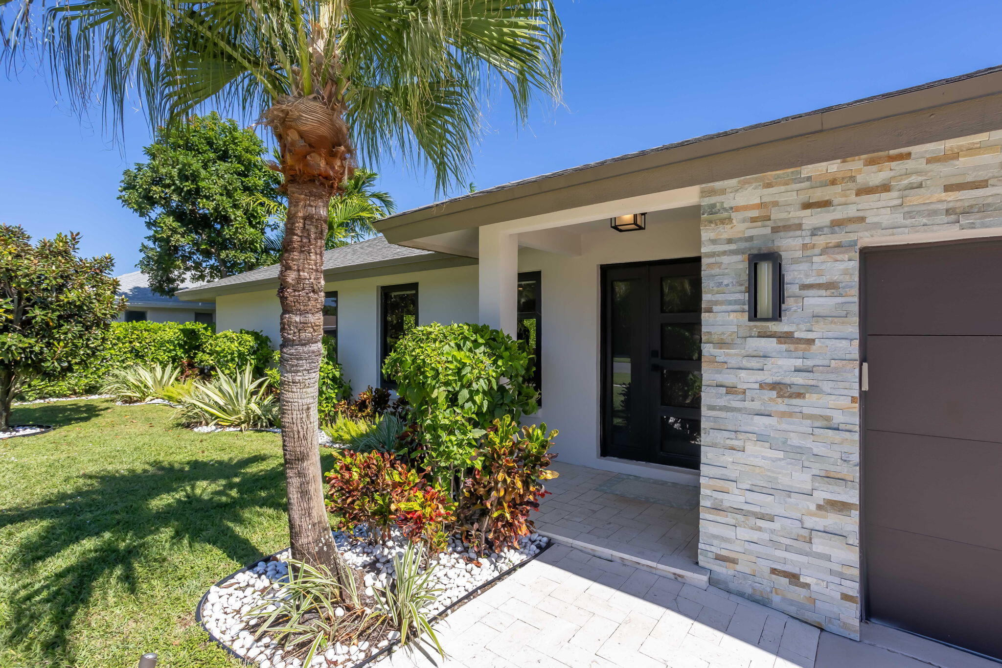 2520 SW 5th Boynton Beach, FL 33435