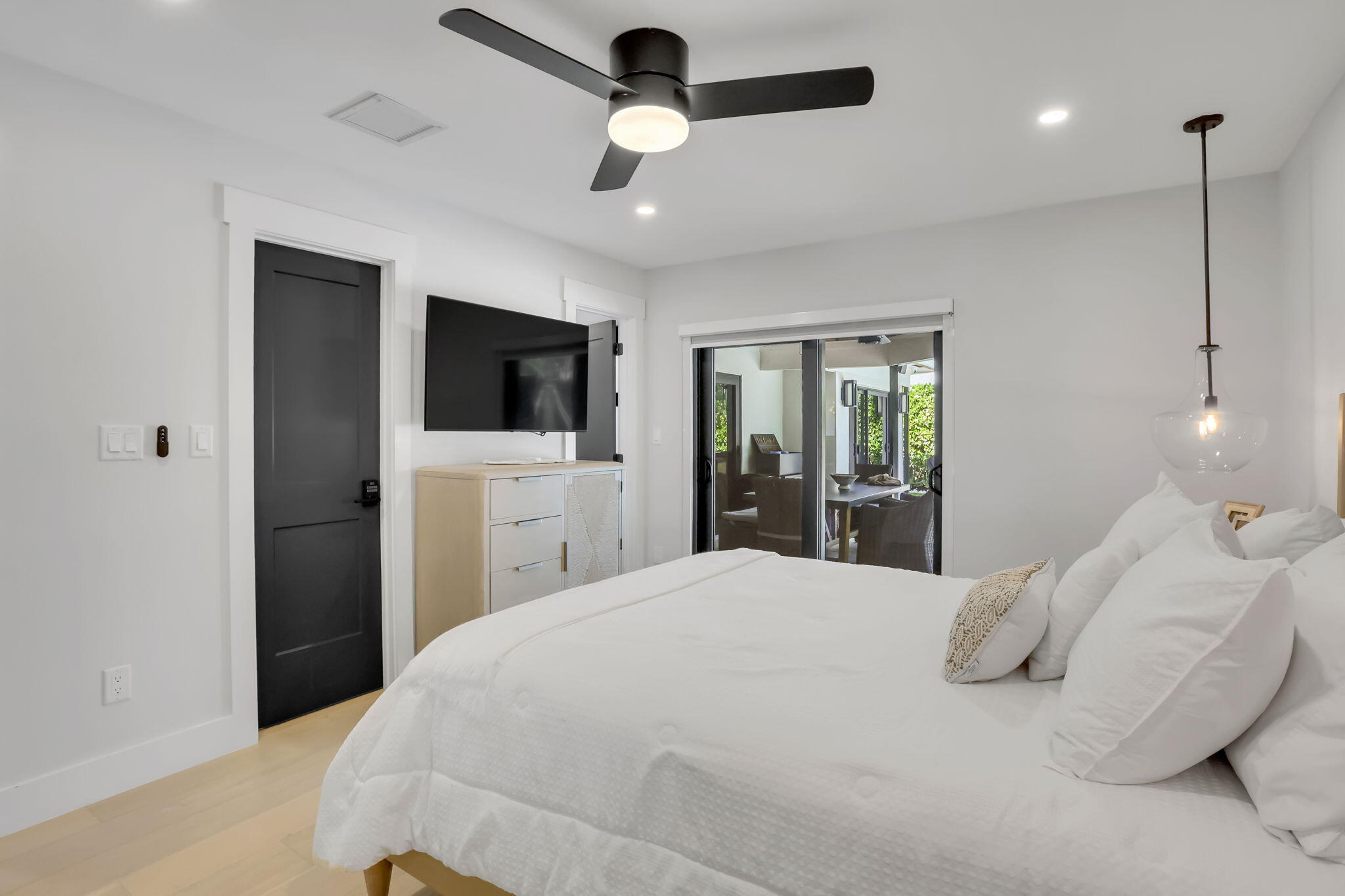 2520 SW 5th Boynton Beach, FL 33435