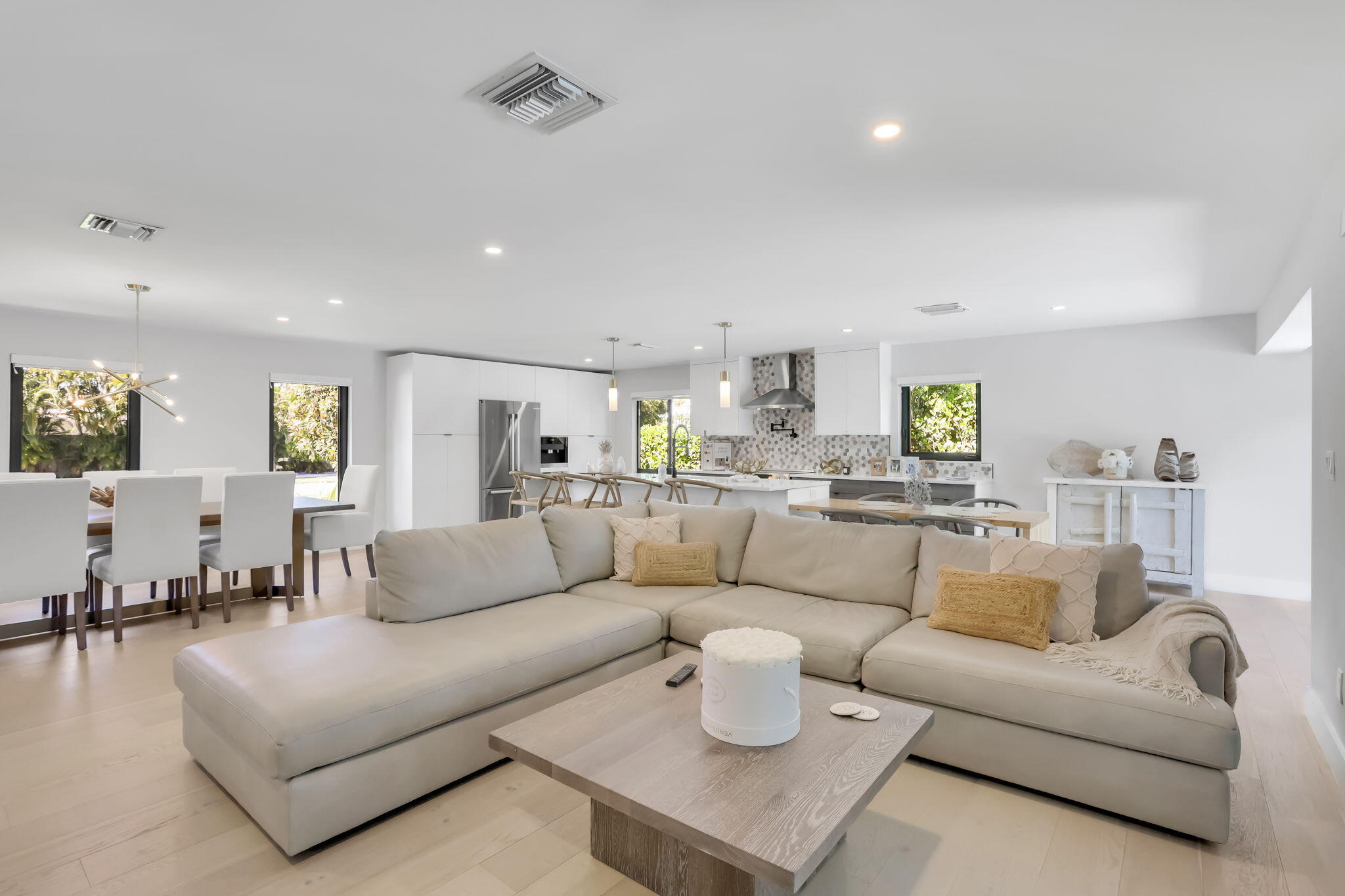 2520 SW 5th Boynton Beach, FL 33435