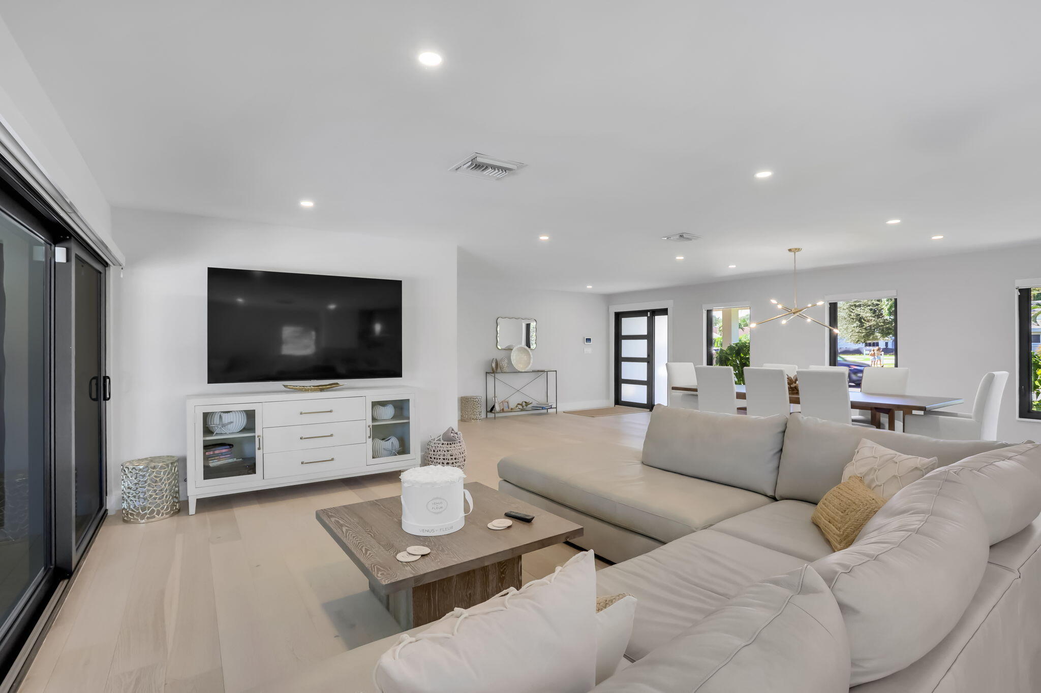 2520 SW 5th Boynton Beach, FL 33435