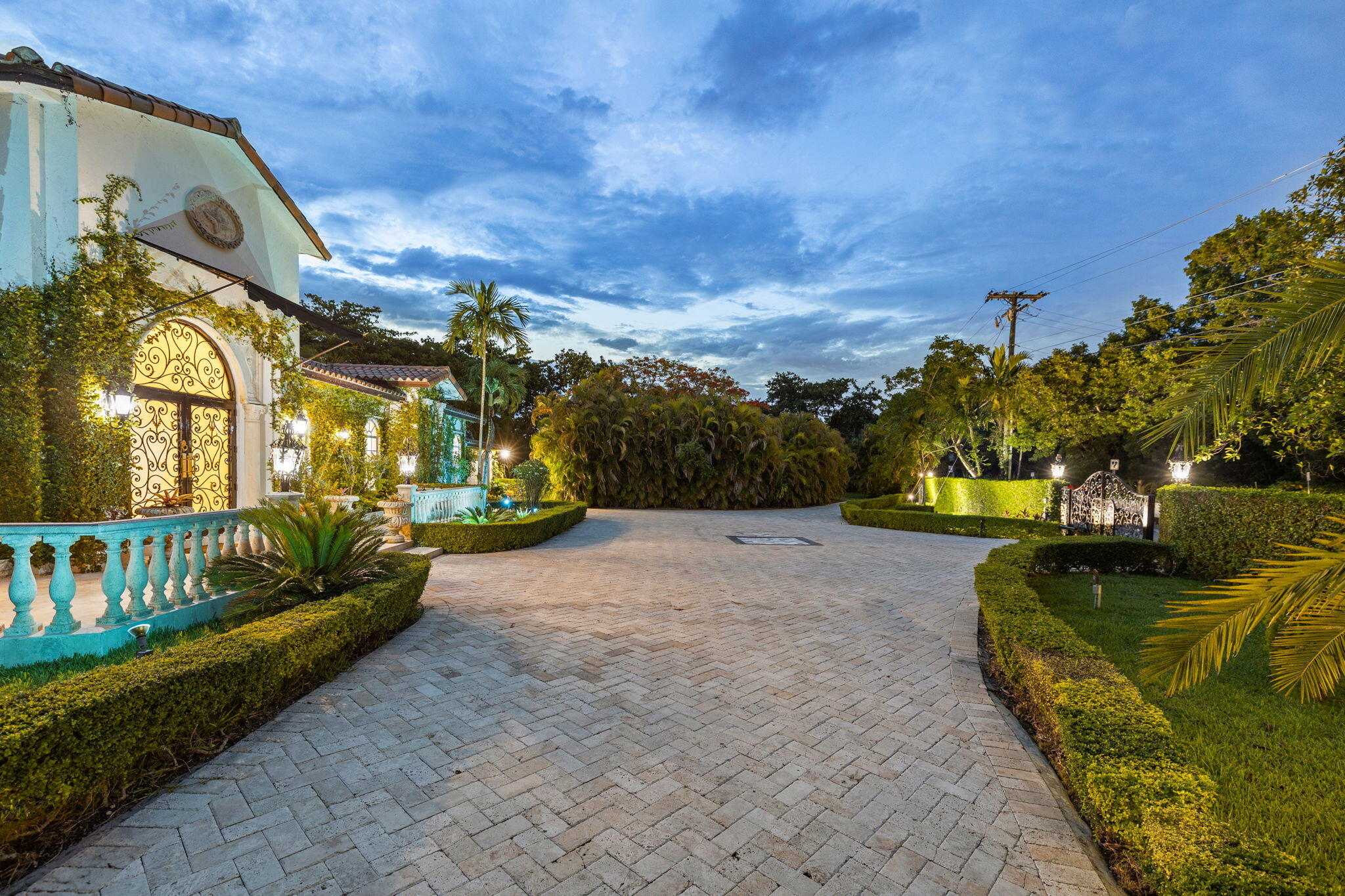 12300 Old Cutler Pinecrest, FL 33156