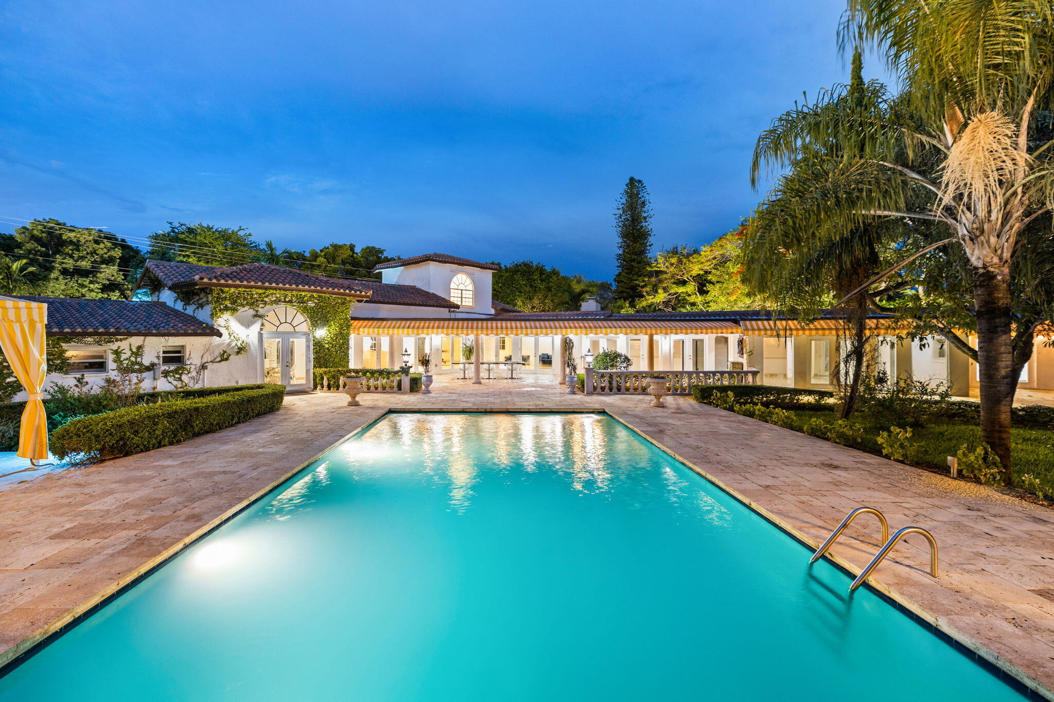 12300 Old Cutler Pinecrest, FL 33156