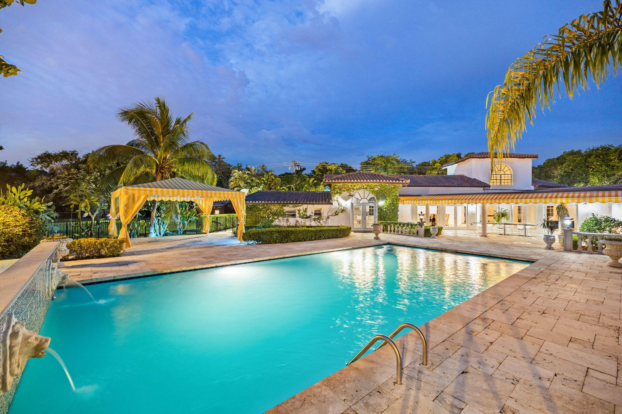 12300 Old Cutler Pinecrest, FL 33156