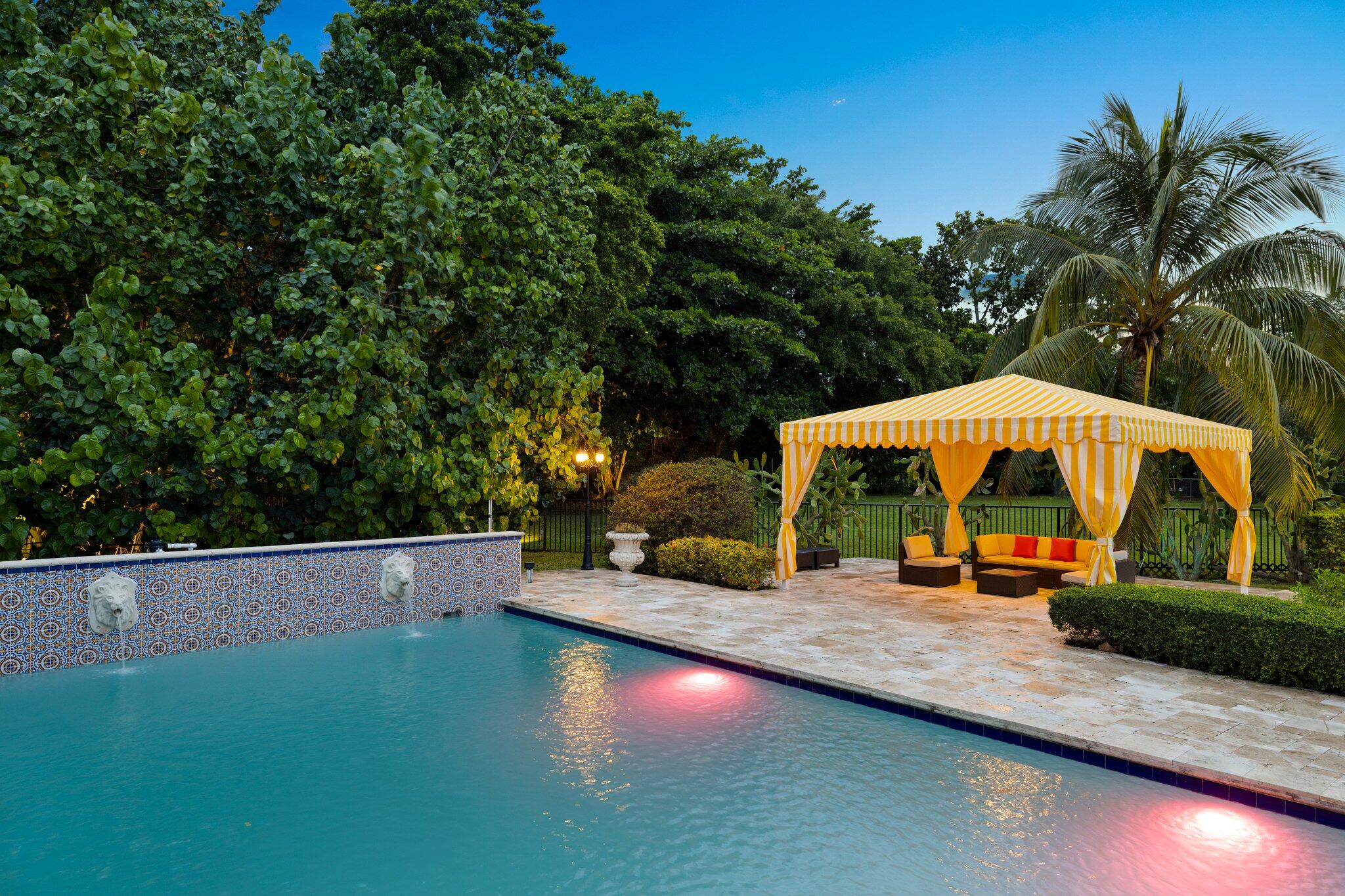 12300 Old Cutler Pinecrest, FL 33156