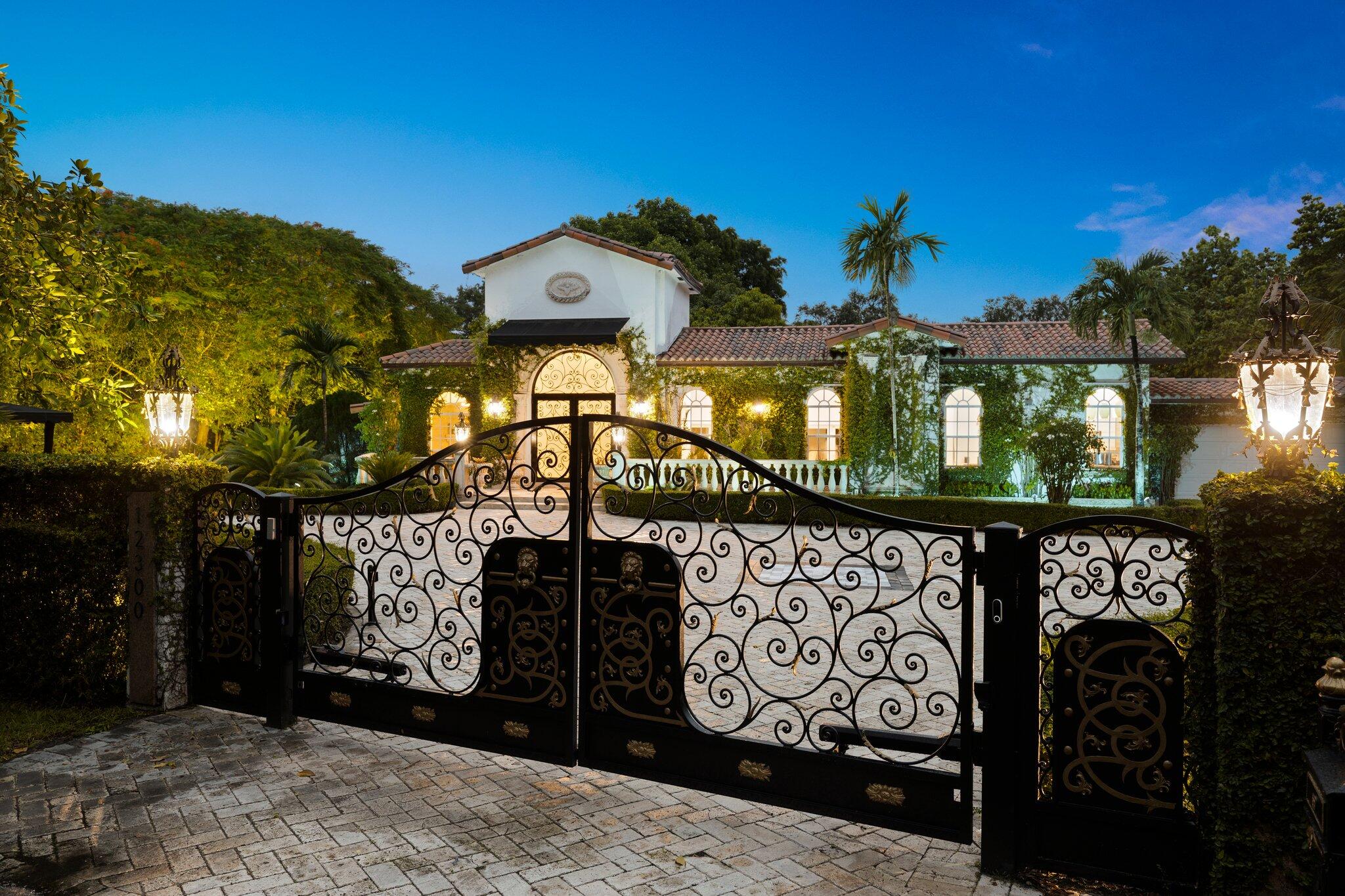 12300 Old Cutler Pinecrest, FL 33156