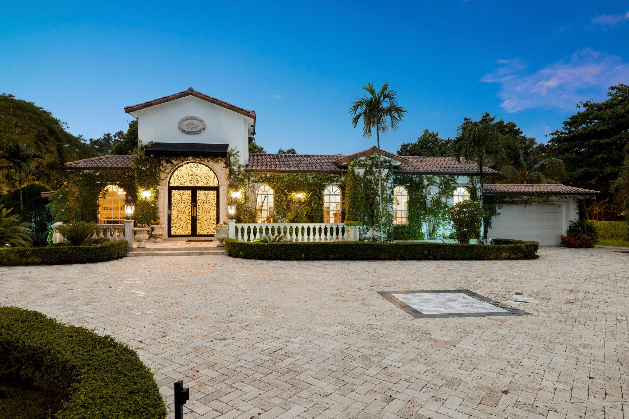 12300 Old Cutler Pinecrest, FL 33156