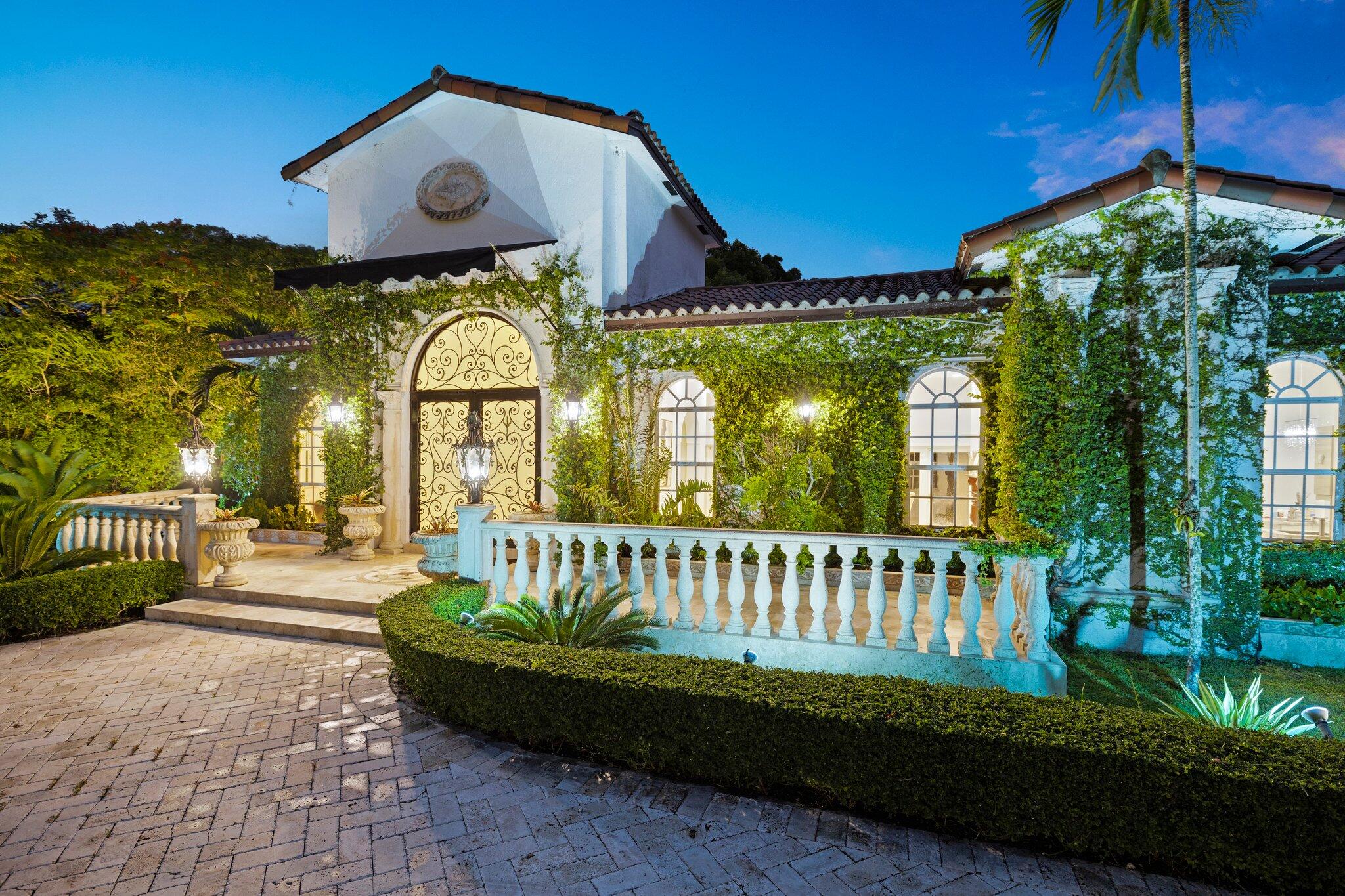 12300 Old Cutler Pinecrest, FL 33156