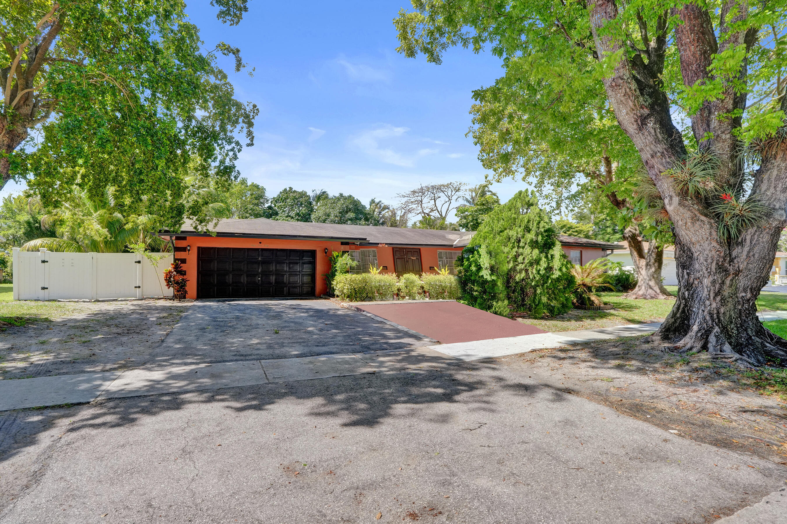 6540 SW 7th