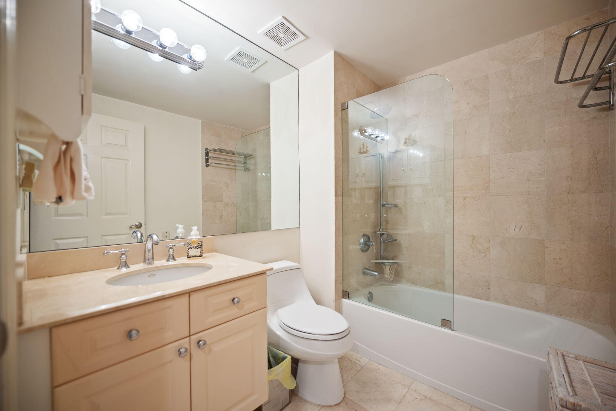 3200 N Ocean #801 Fort Lauderdale, FL 33308