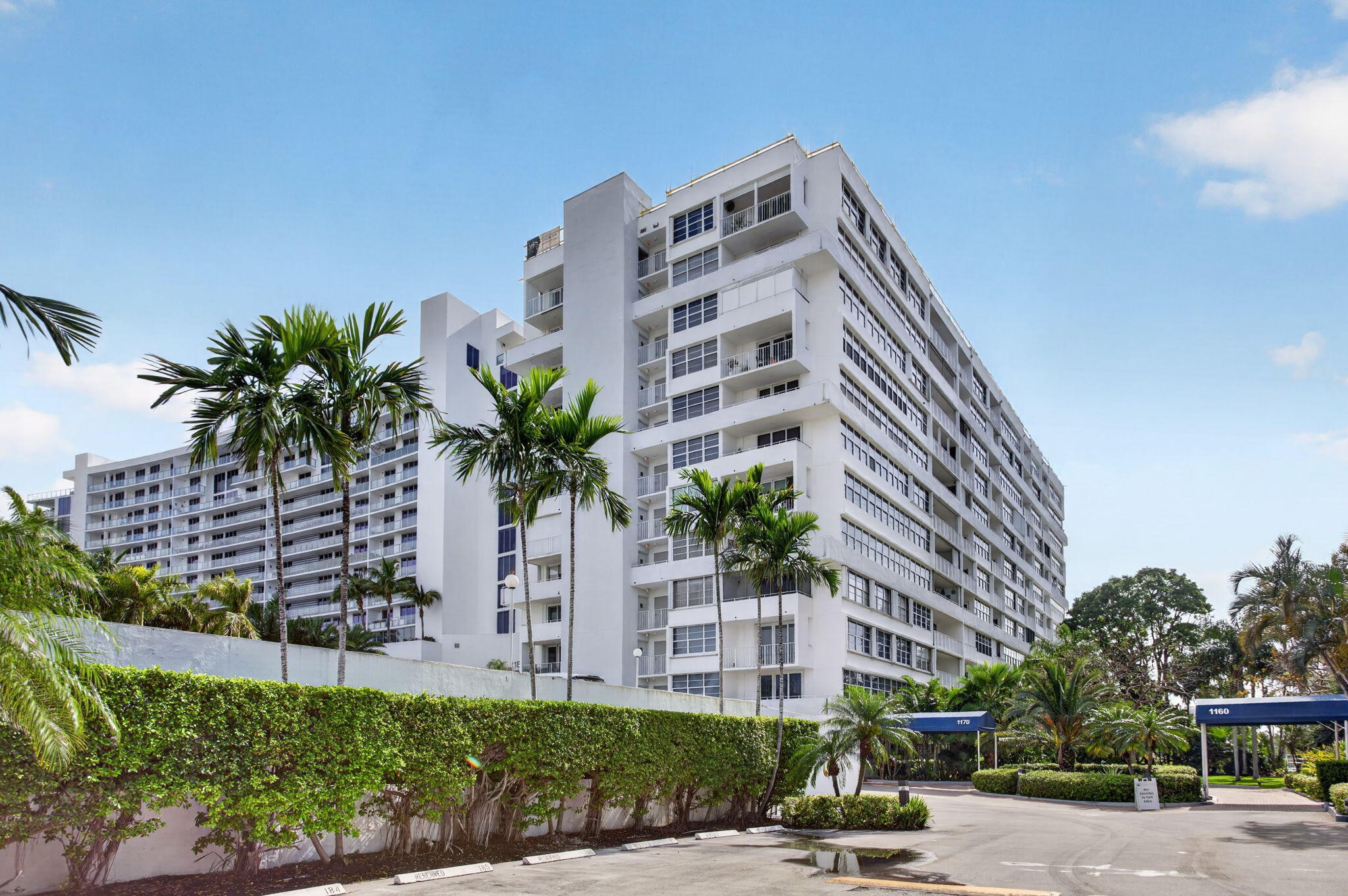 1170 N Federal #305