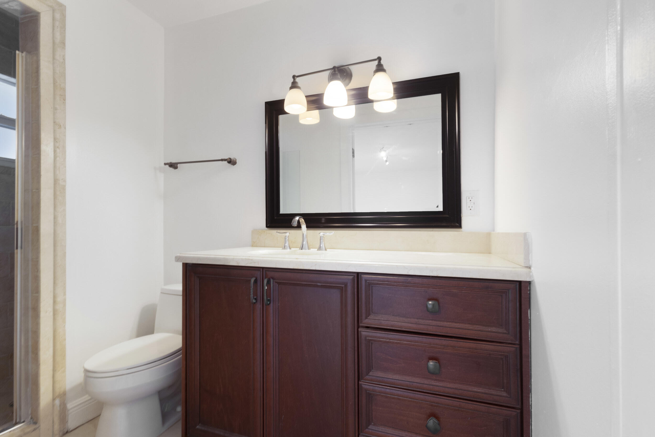 2940 NE 18th Pompano Beach, FL 33062