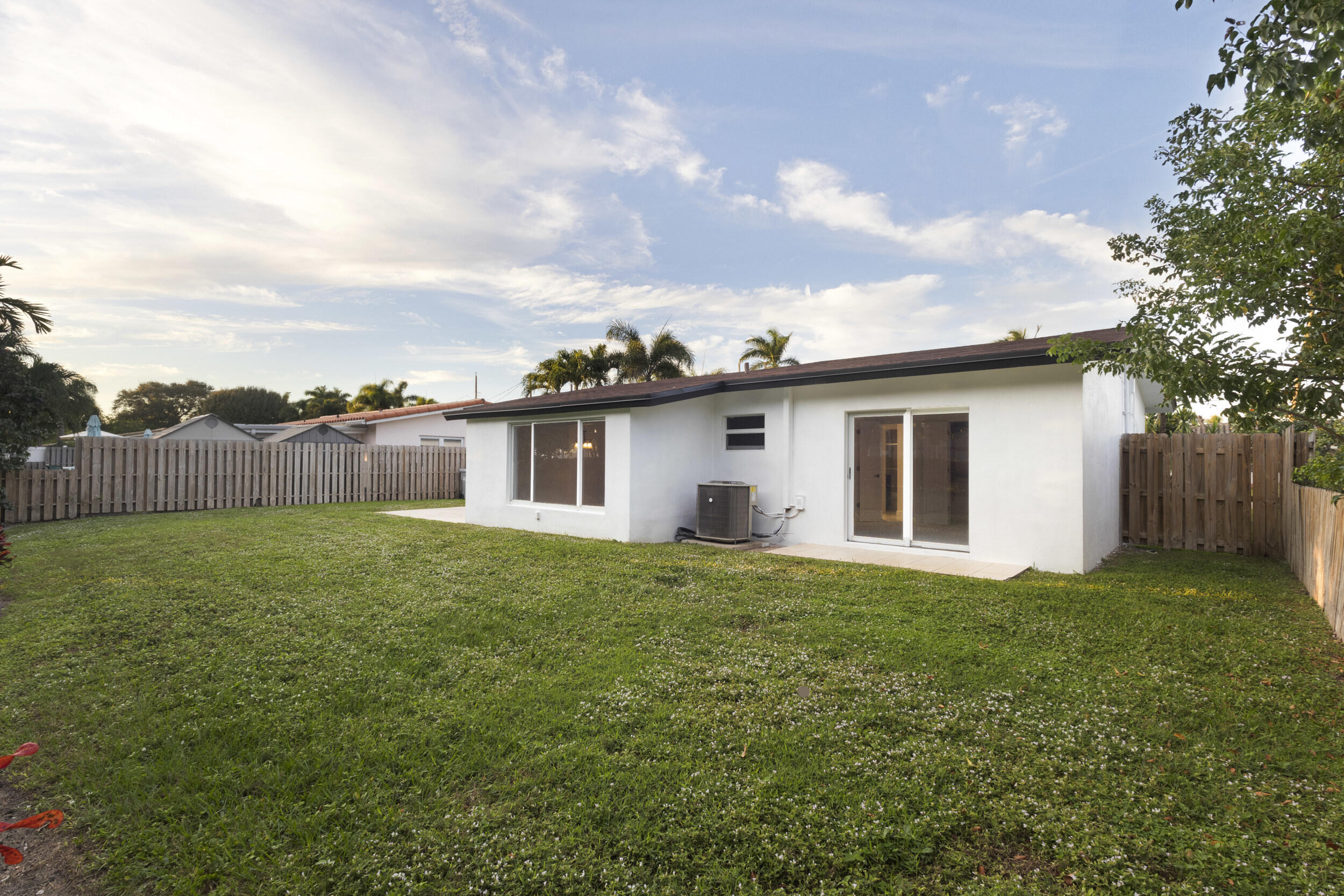 2940 NE 18th Pompano Beach, FL 33062