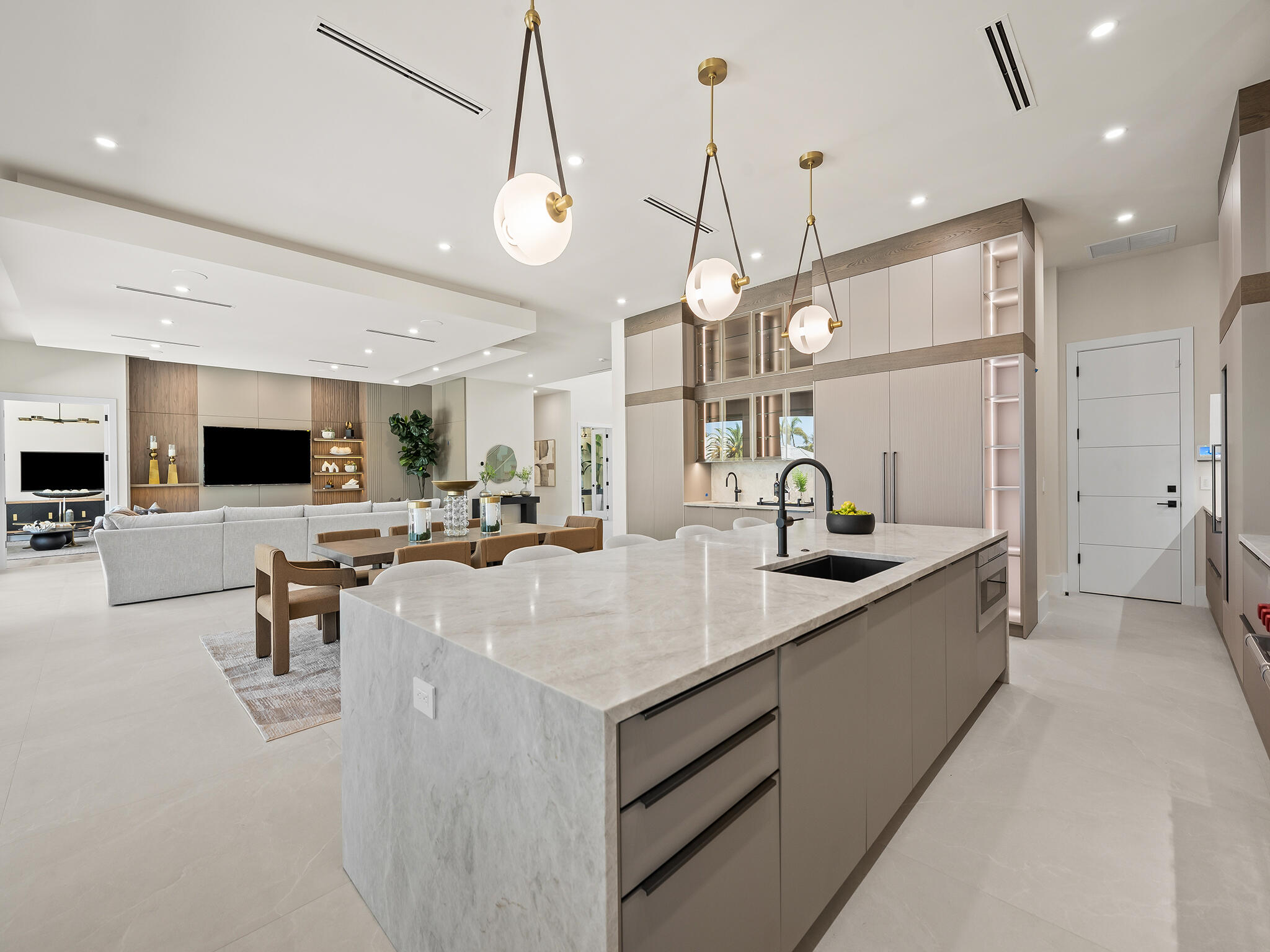 3110 NE 59th Fort Lauderdale, FL 33308