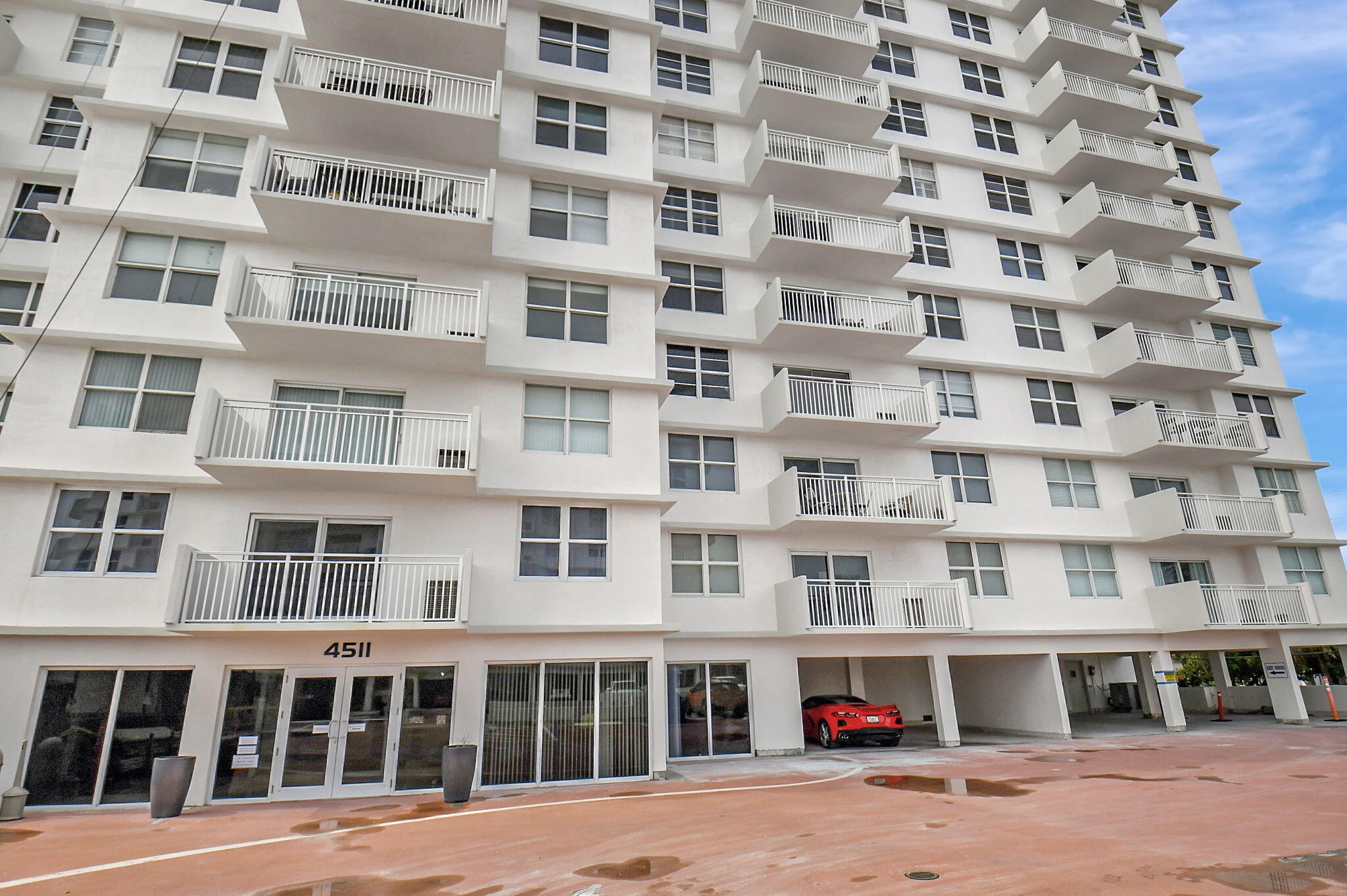 4511 S Ocean #401