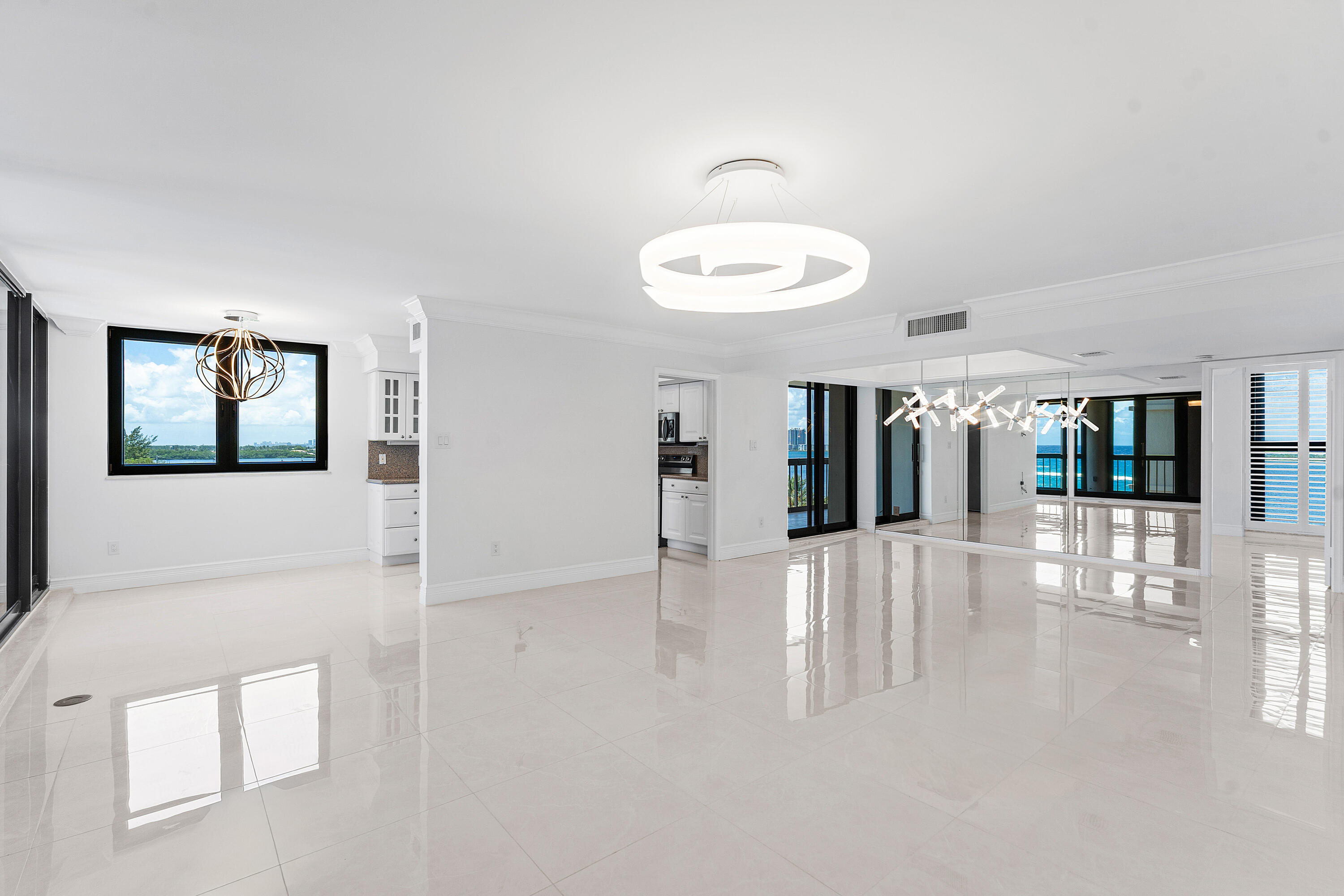 5380 N Ocean #5a Riviera Beach, FL 33404