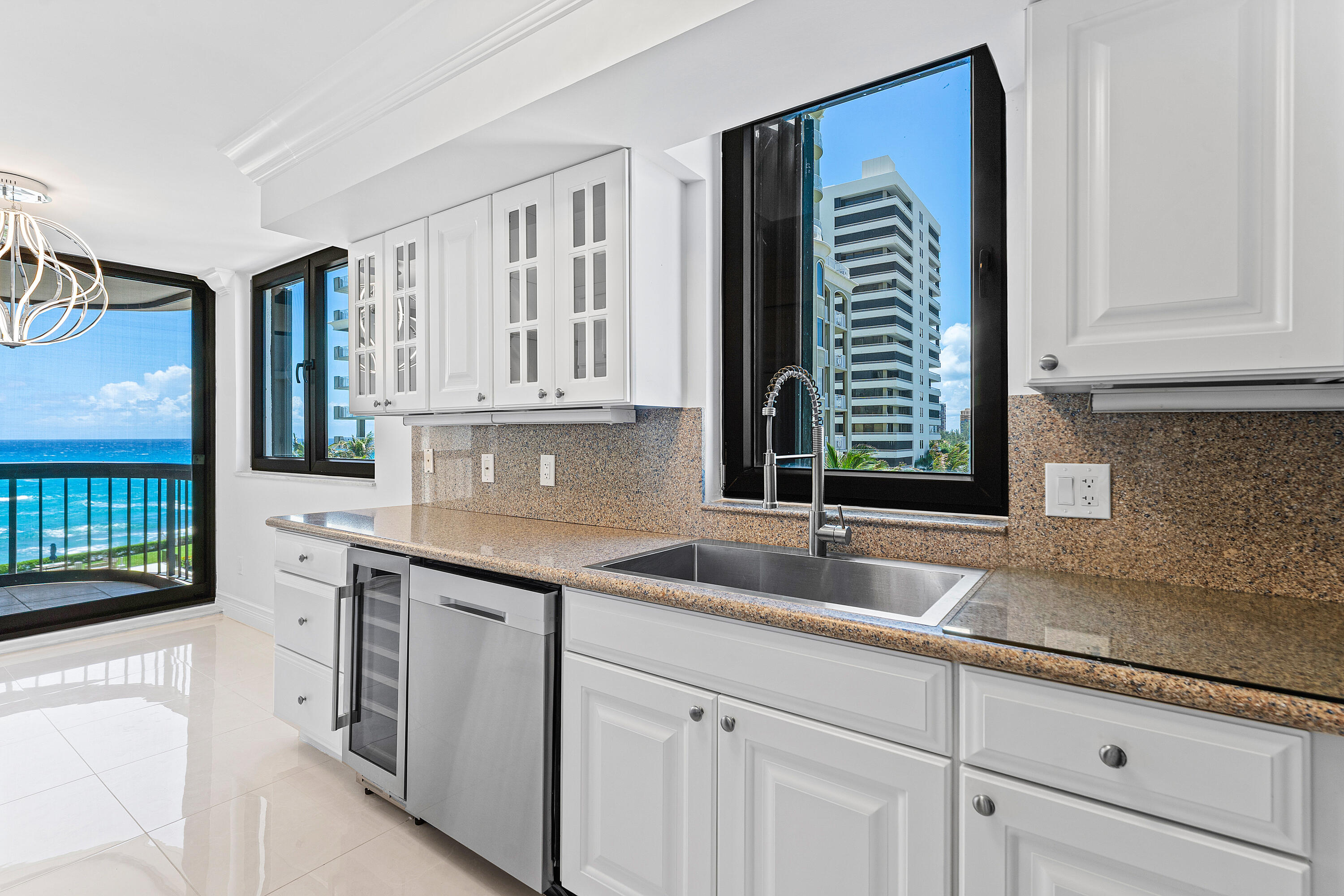5380 N Ocean #5a Riviera Beach, FL 33404