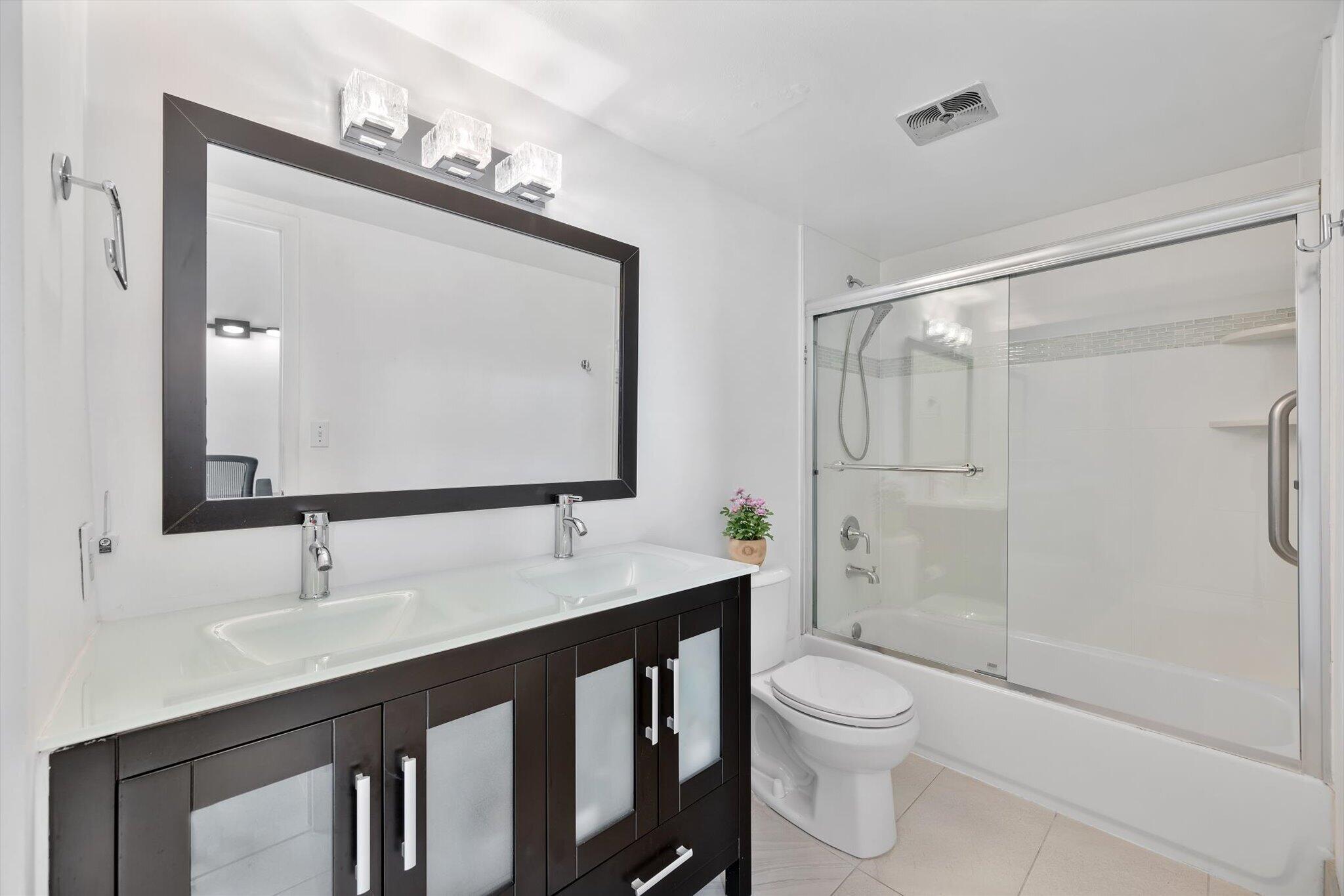 1080 94th #411 Bay Harbor Islands, FL 33154