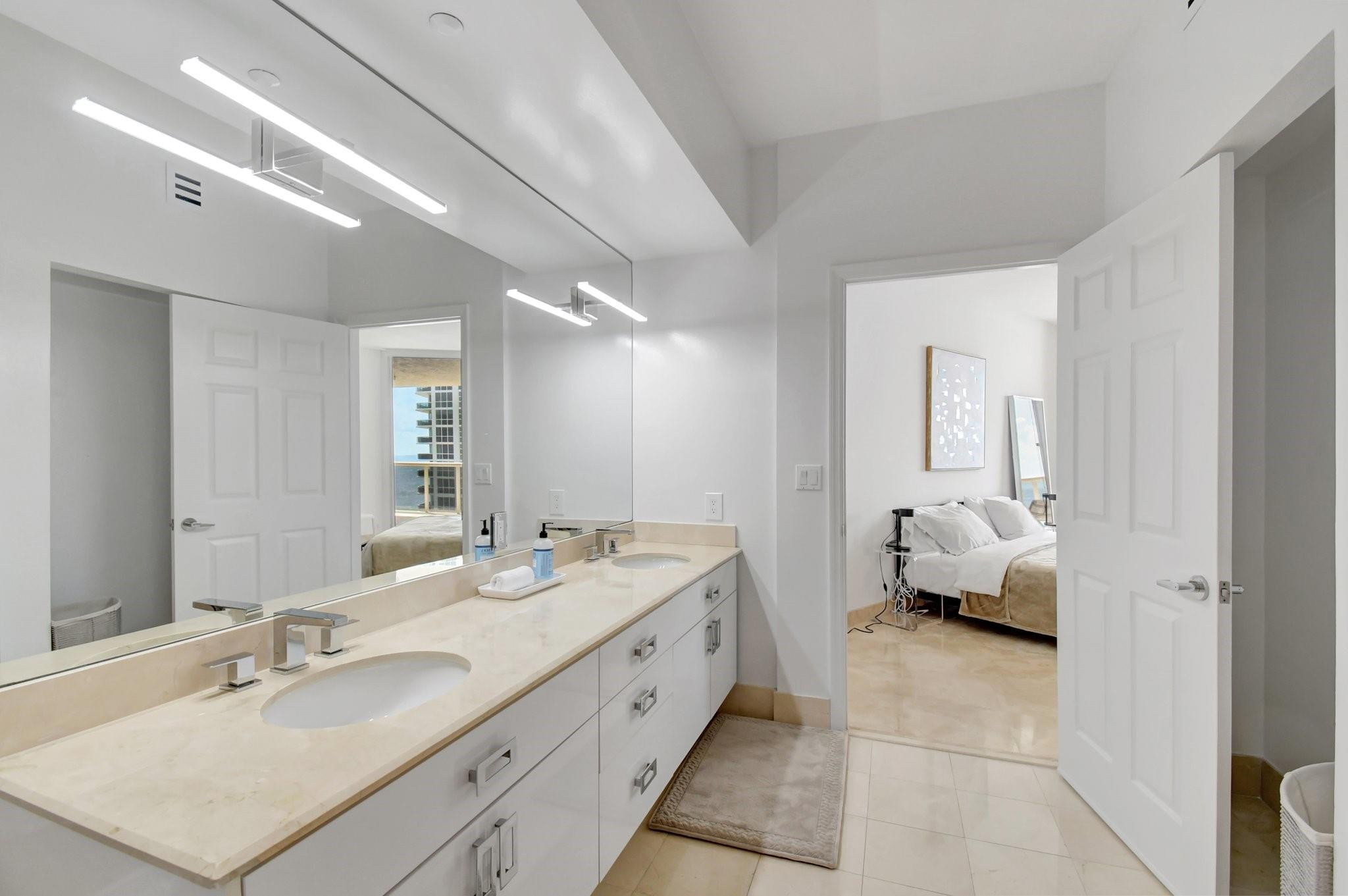 3100 N Ocean #1605 Fort Lauderdale, FL 33308