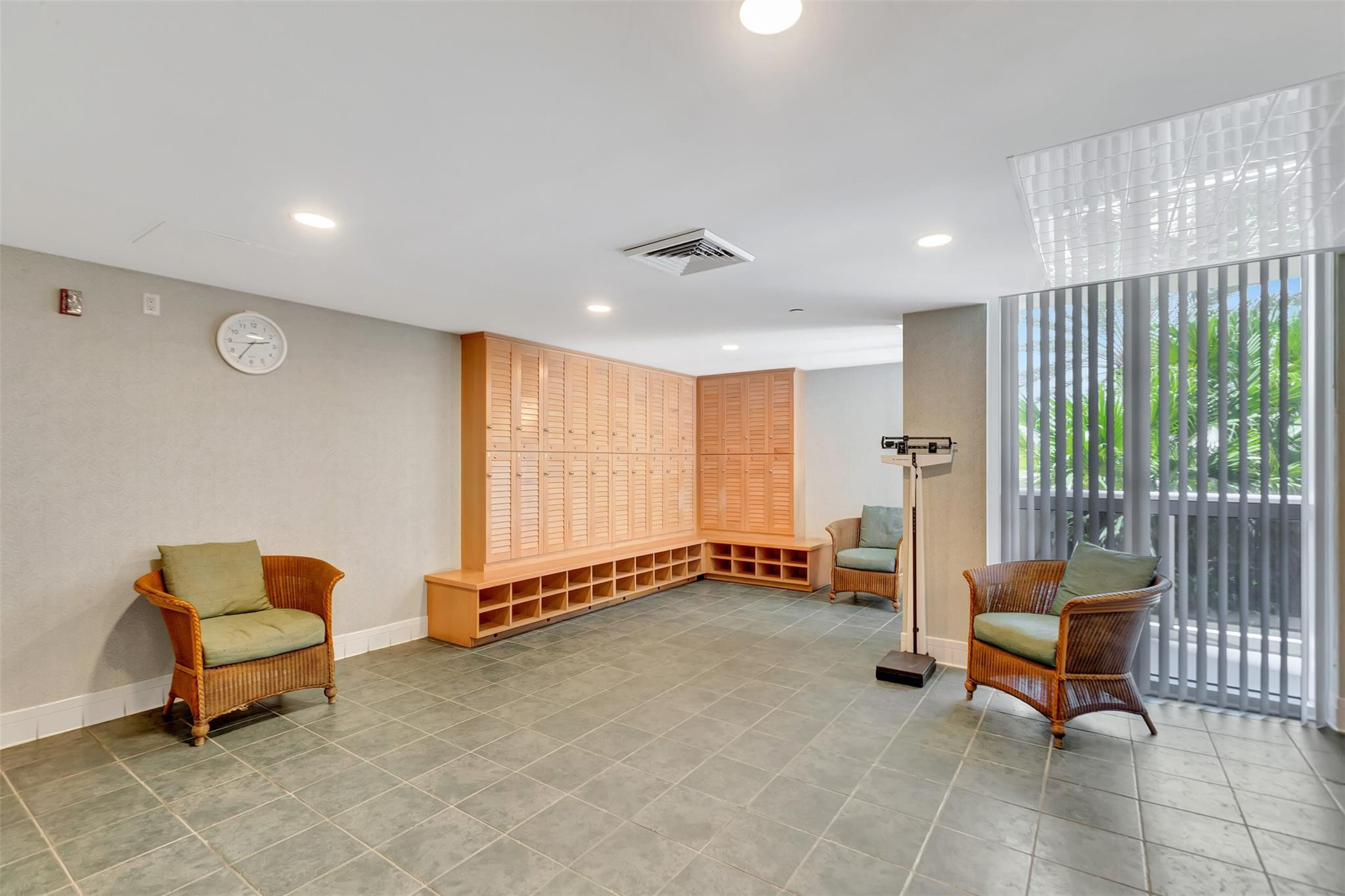 3100 N Ocean #1605 Fort Lauderdale, FL 33308