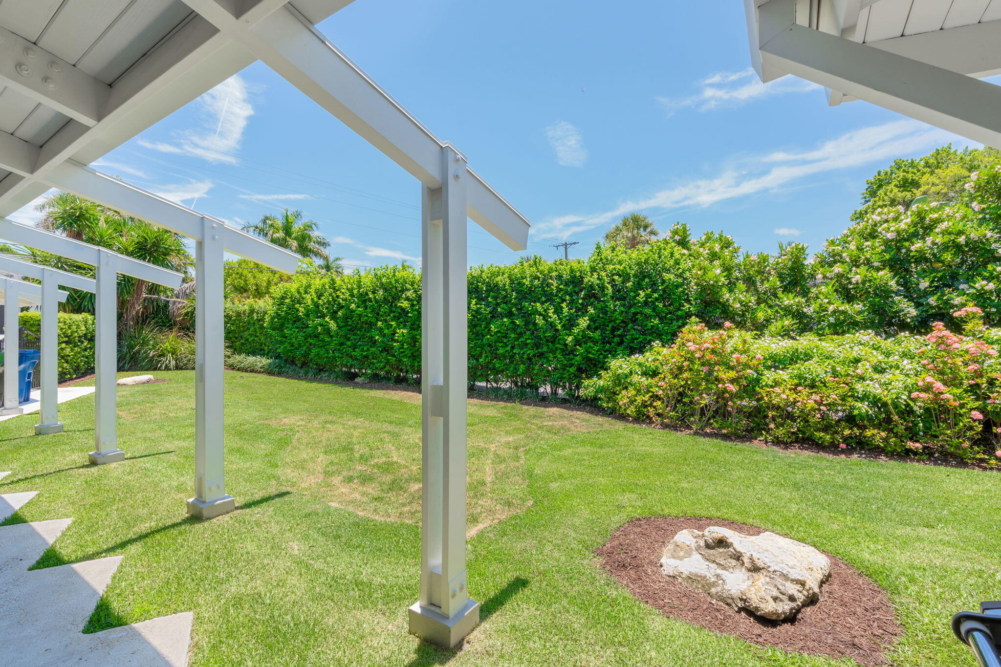1425 Middle Riv Fort Lauderdale, FL 33304