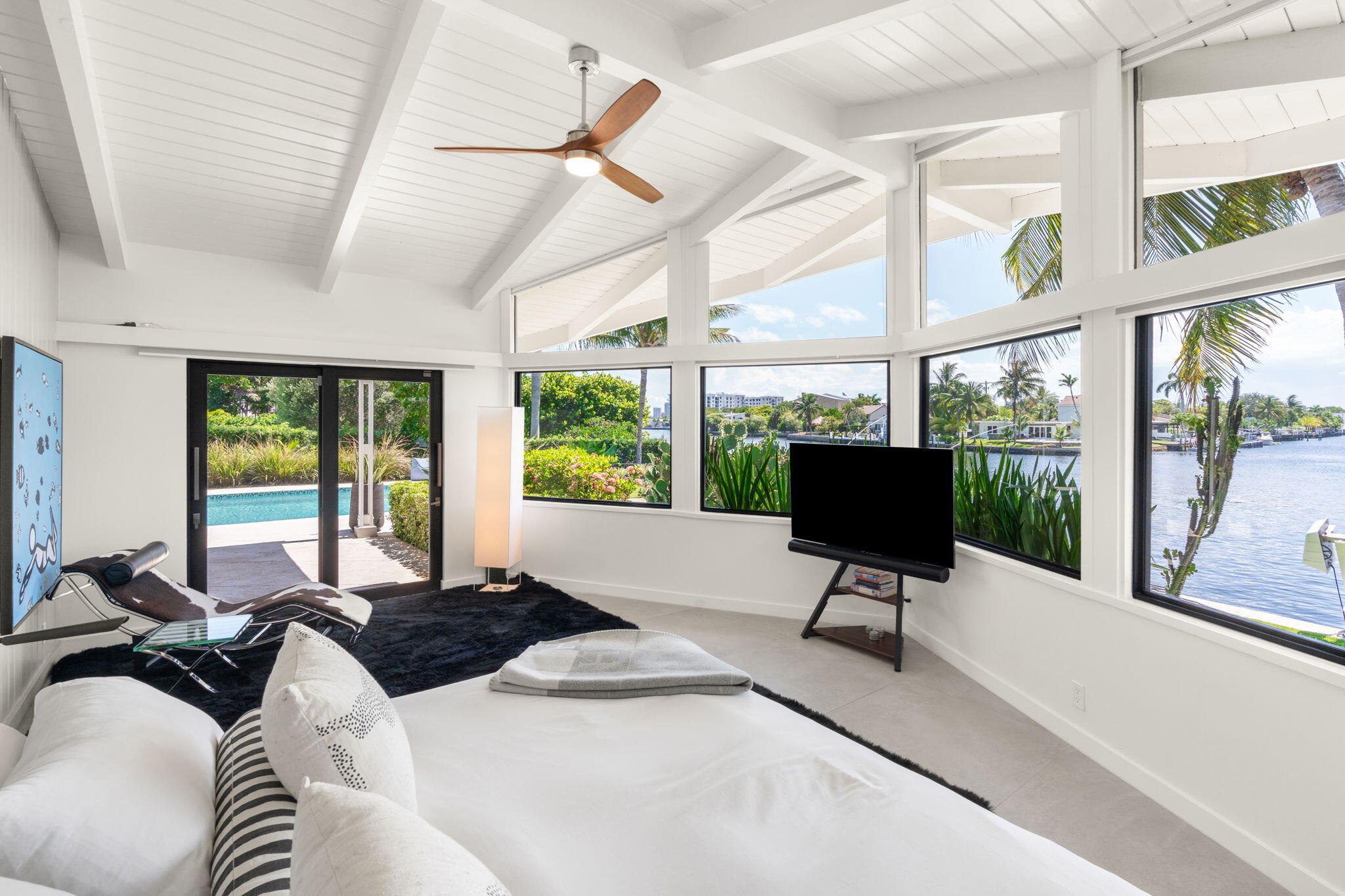 1425 Middle Riv Fort Lauderdale, FL 33304