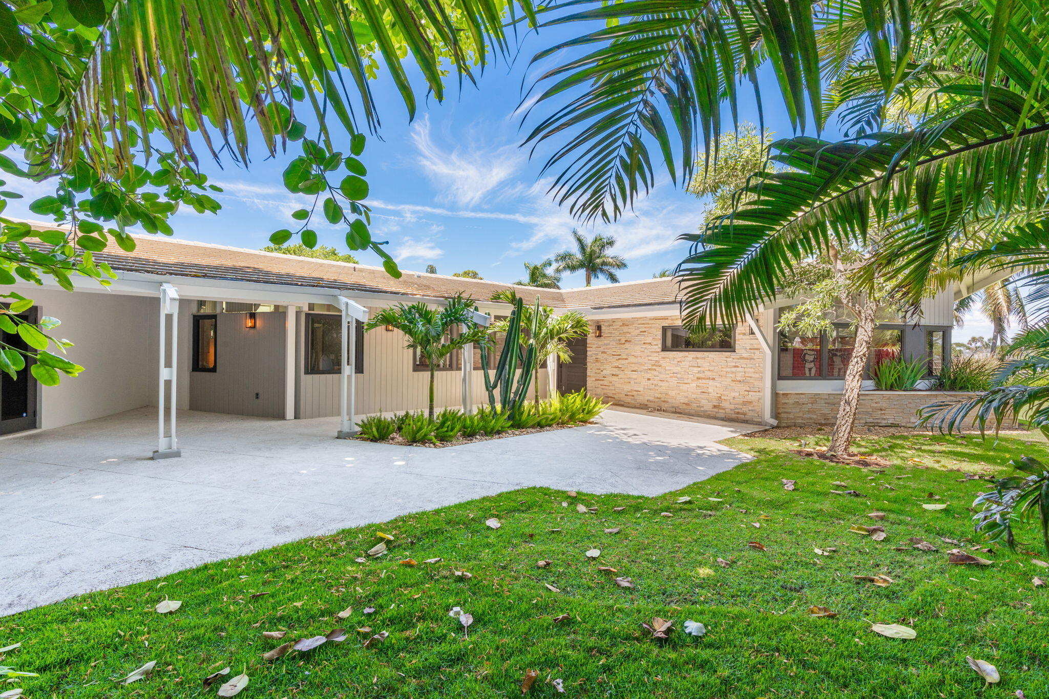 1425 Middle Riv Fort Lauderdale, FL 33304