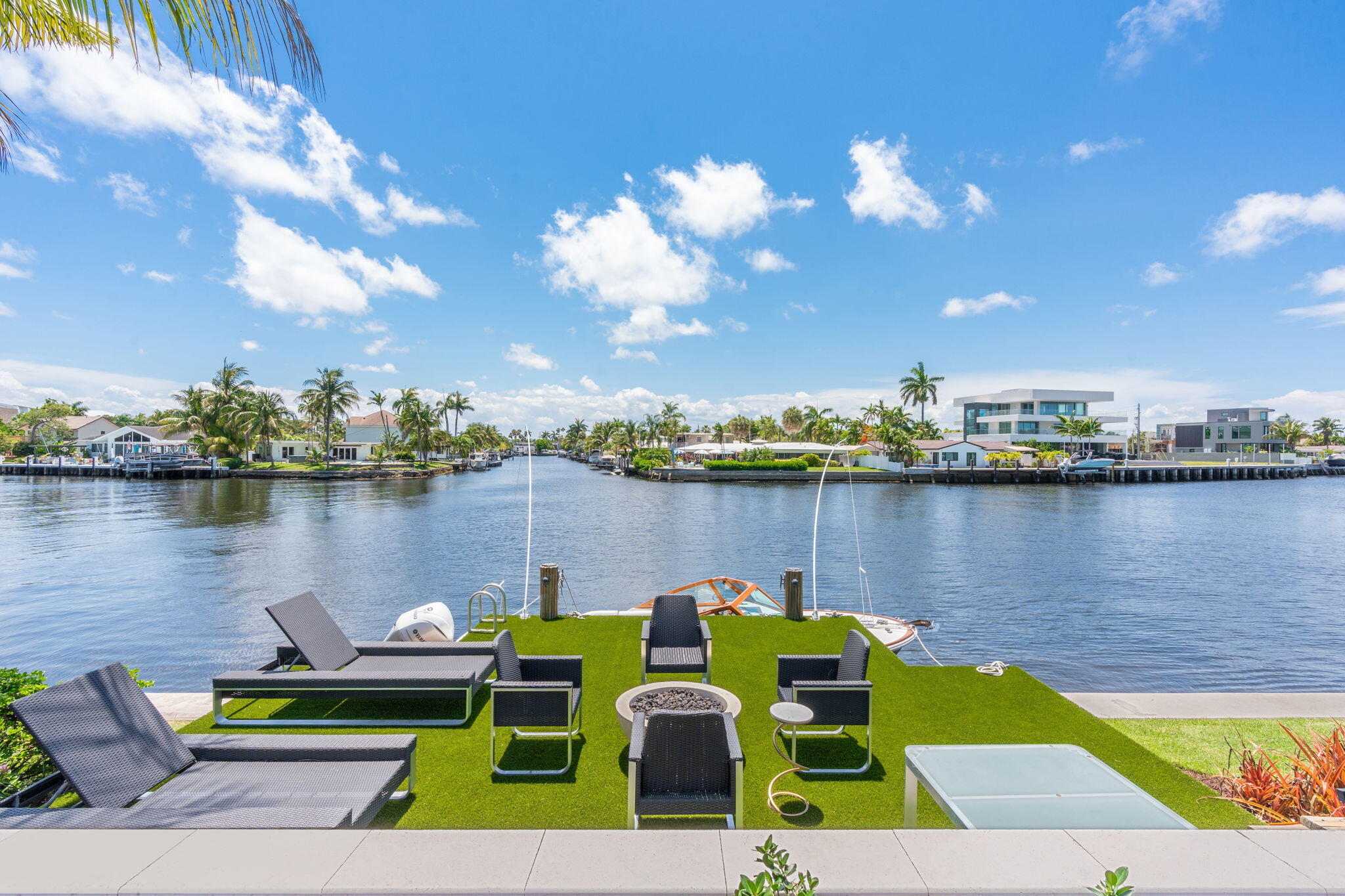1425 Middle Riv Fort Lauderdale, FL 33304