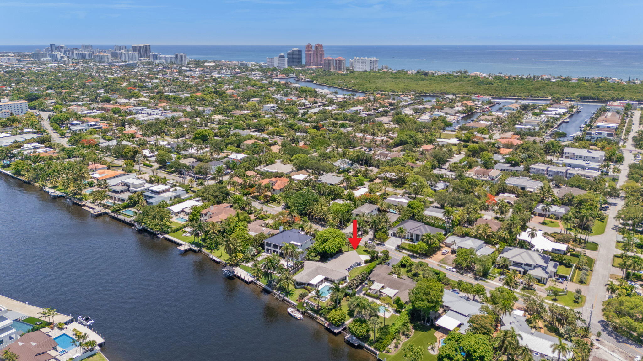 1425 Middle Riv Fort Lauderdale, FL 33304