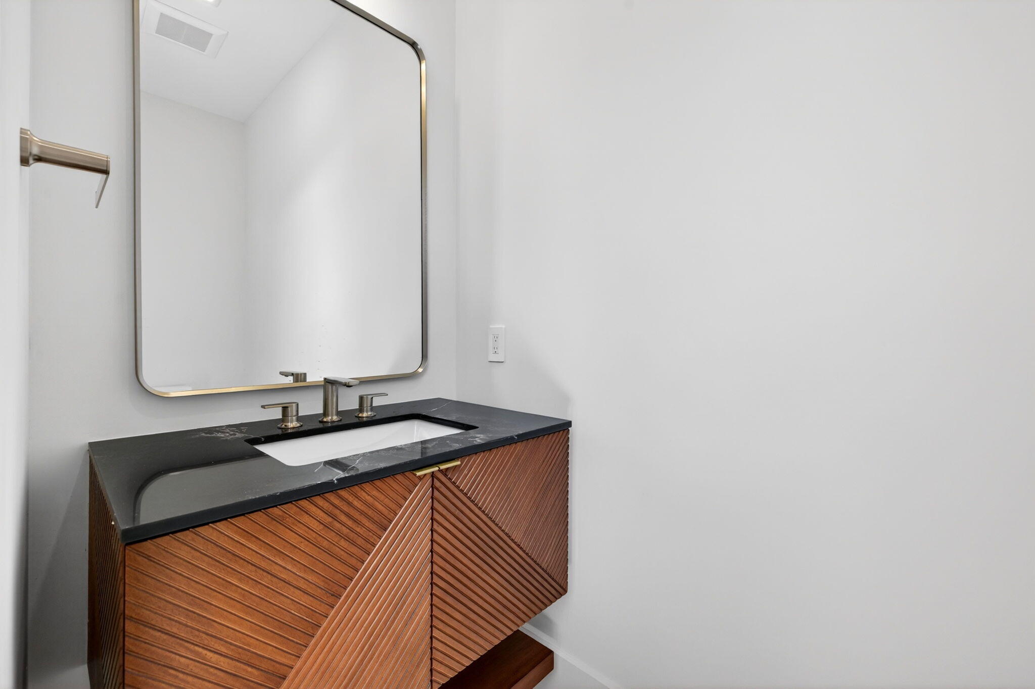 2717 NE 33rd Fort Lauderdale, FL 33306