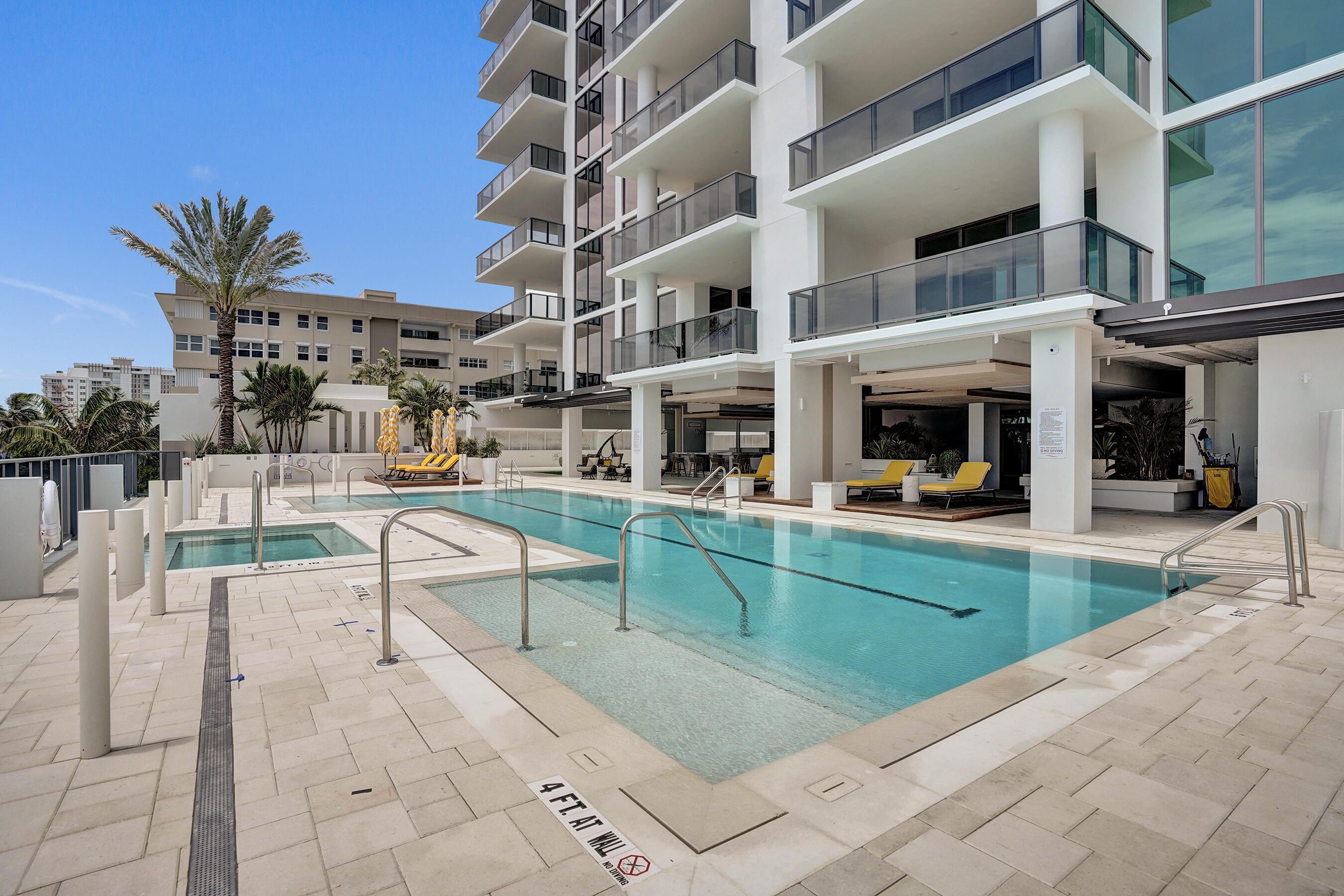 305 Briny #306 Pompano Beach, FL 33062
