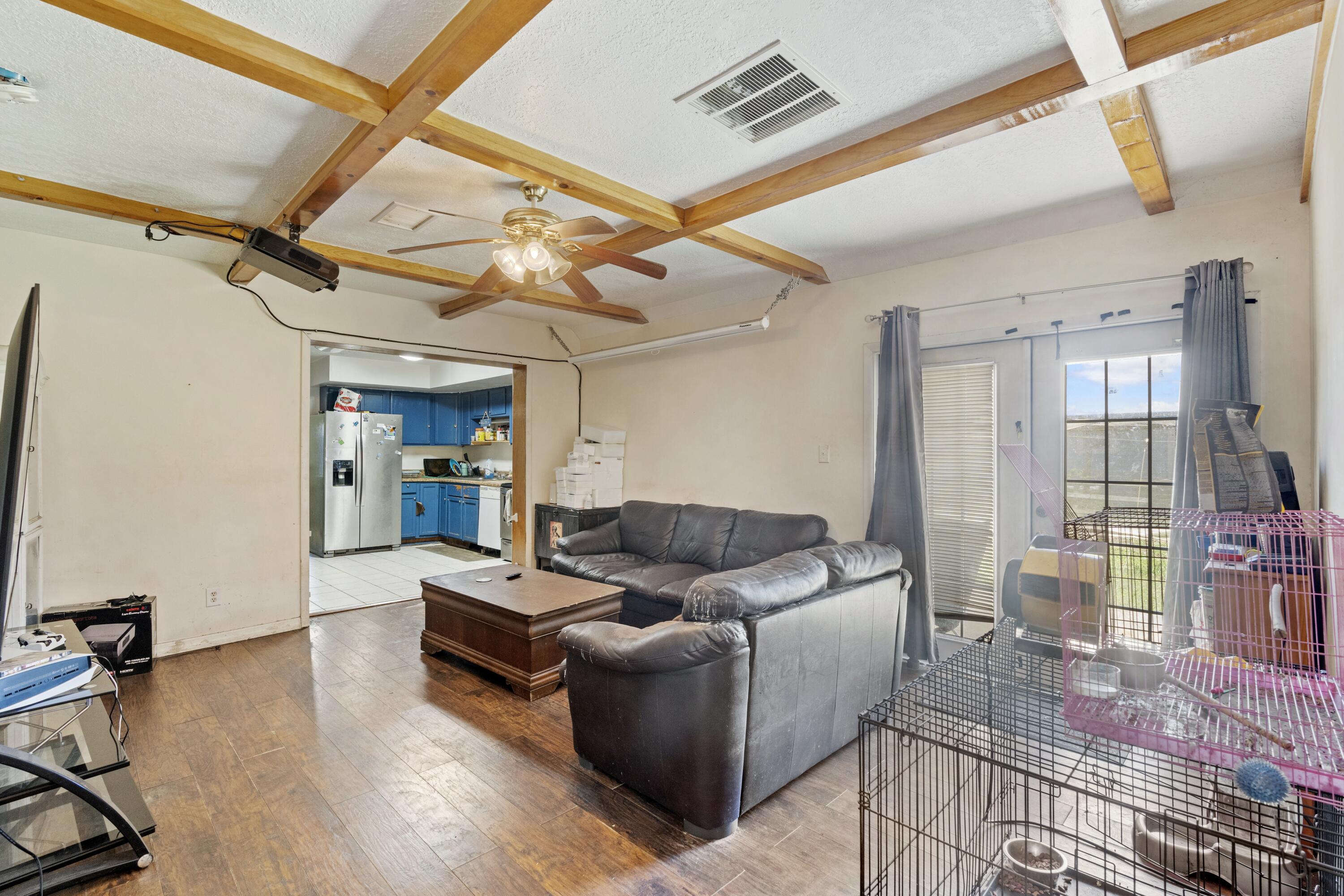 3136 2nd Vero Beach, FL 32968