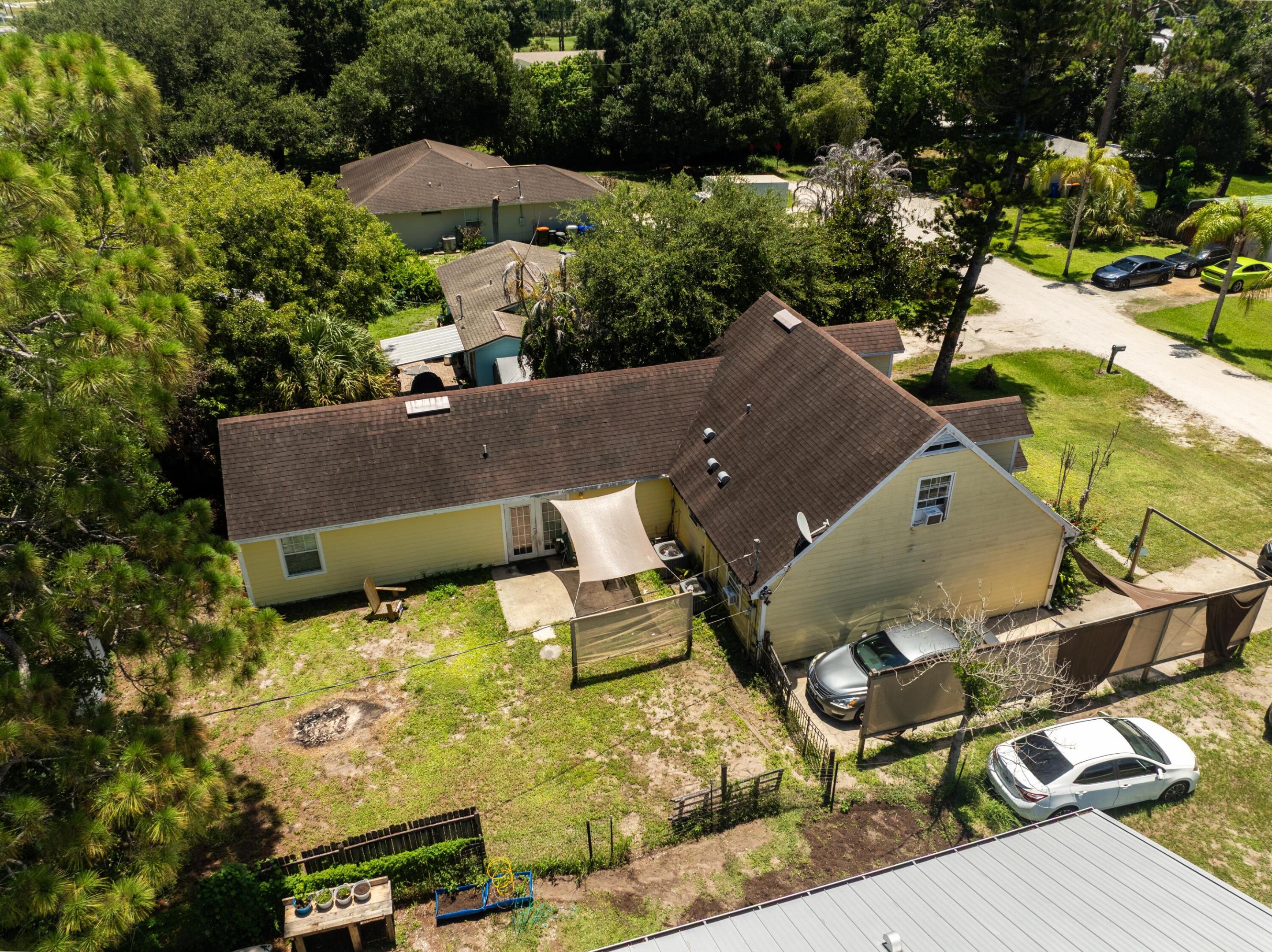 3136 2nd Vero Beach, FL 32968