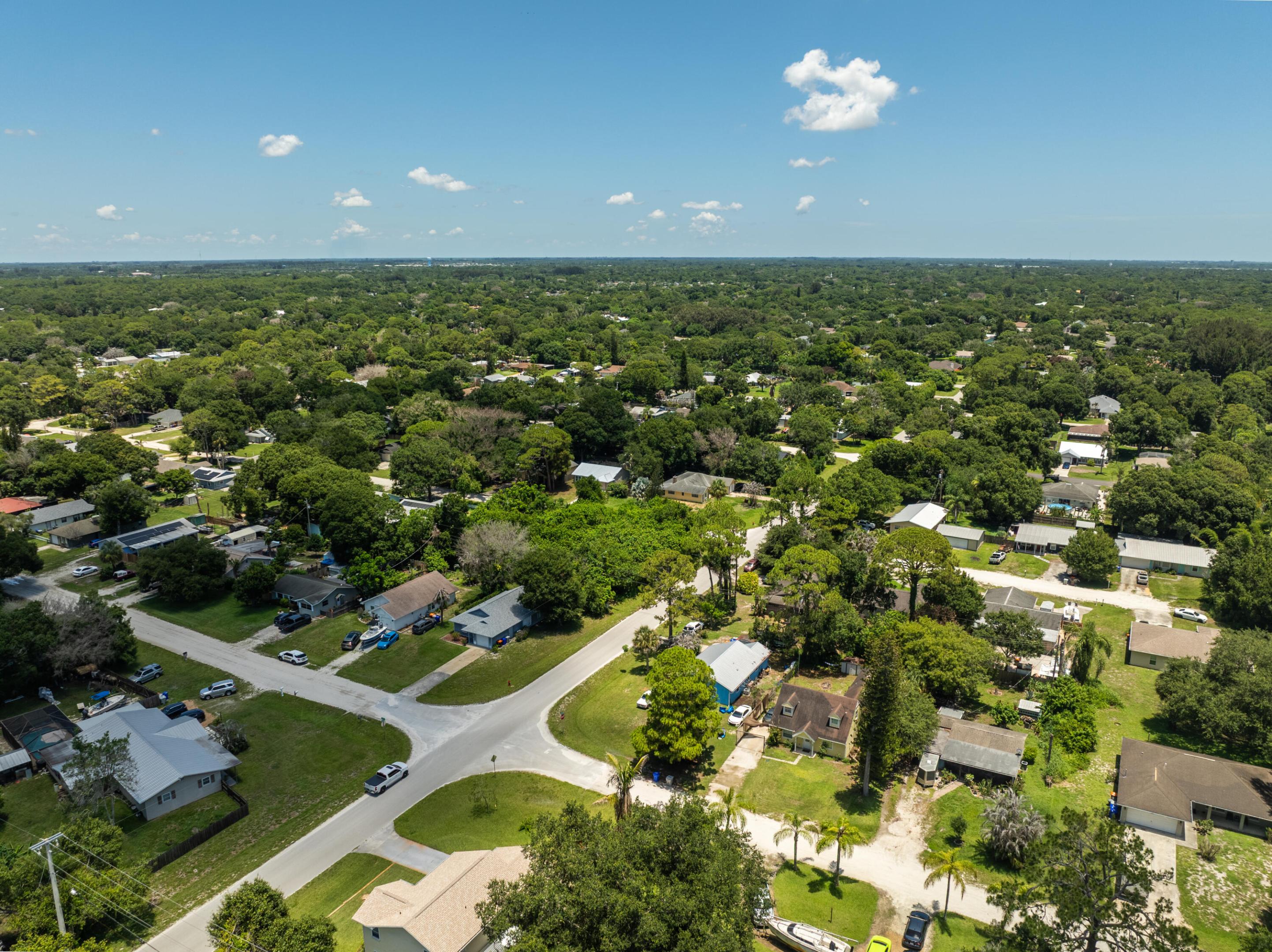 3136 2nd Vero Beach, FL 32968